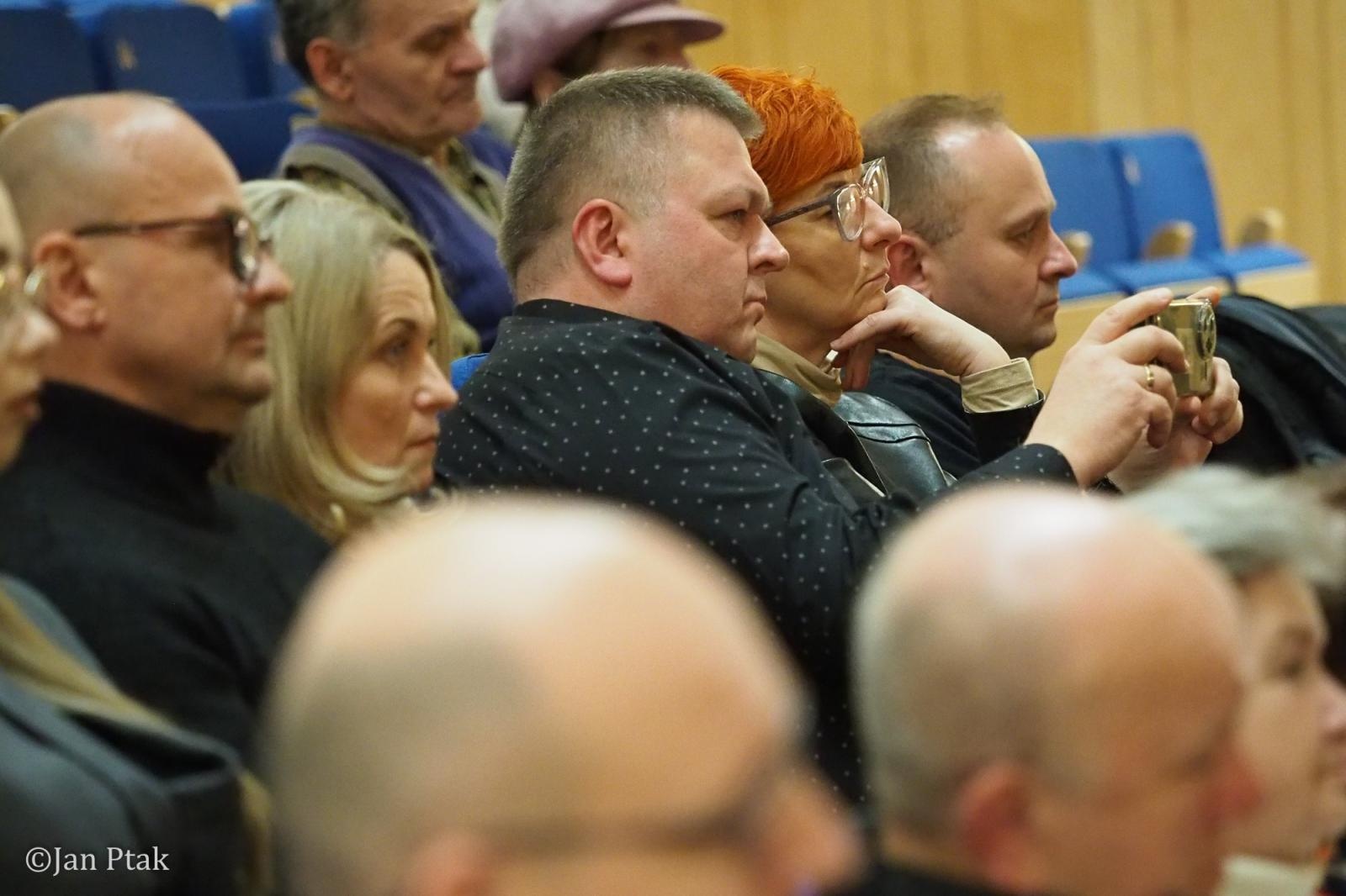 Zdjęcie w galerii na portalu naszraciborz.pl: Magia skrzypiec w raciborskiej PSM. Recital Oliwii Gronowicz wiadomości z regionu