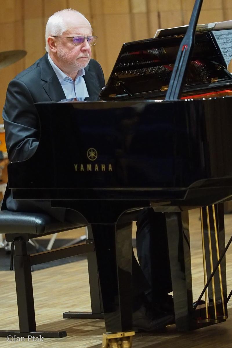 Zdjęcie w galerii na portalu naszraciborz.pl: Magia skrzypiec w raciborskiej PSM. Recital Oliwii Gronowicz wiadomości z regionu