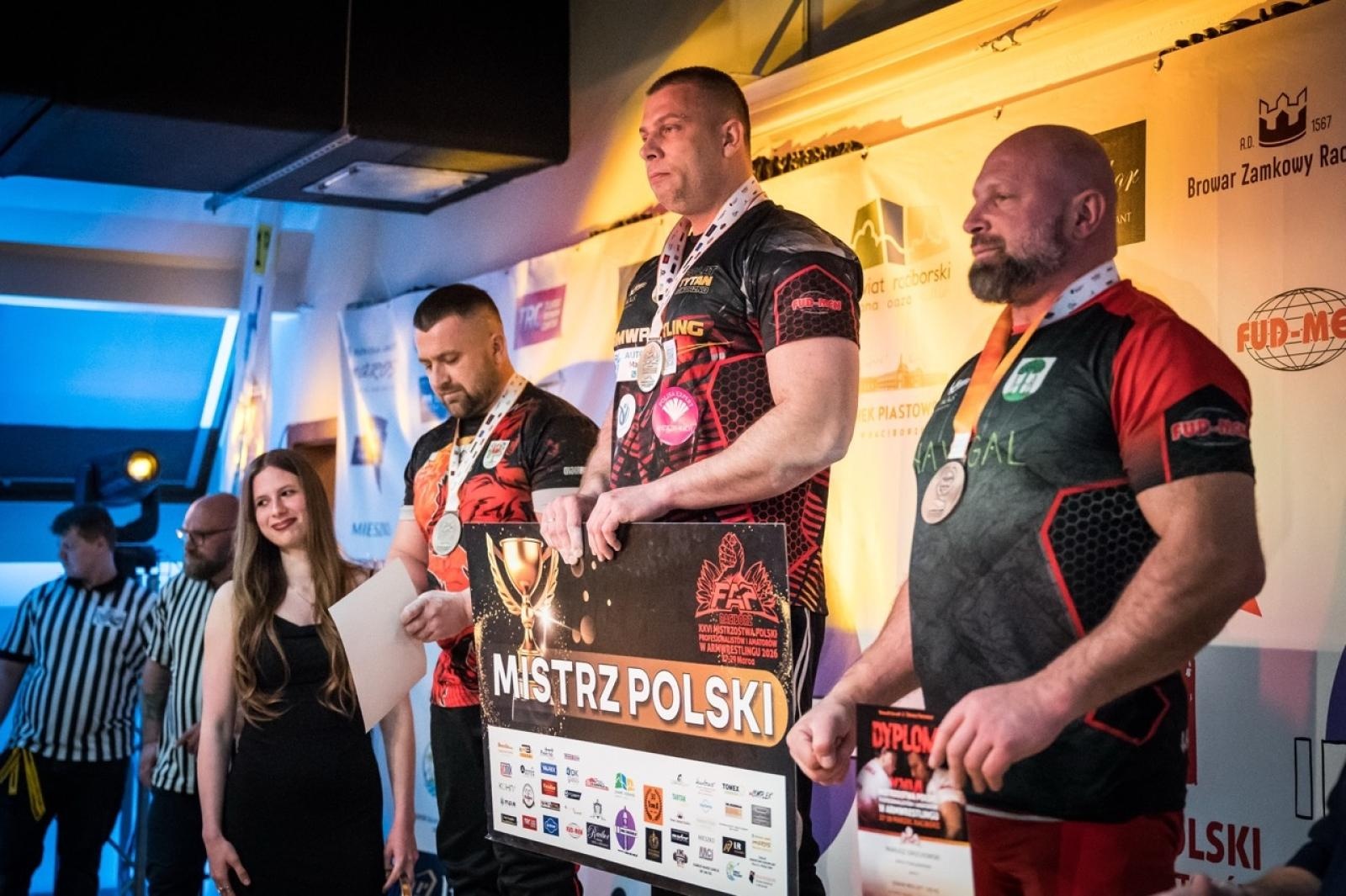 Zdjęcie w galerii na portalu naszraciborz.pl: Zamek Piastowski gościł XXVI Mistrzostwa Polski w Armwrestlingu [FOTO i WIDEO] wiadomości z regionu