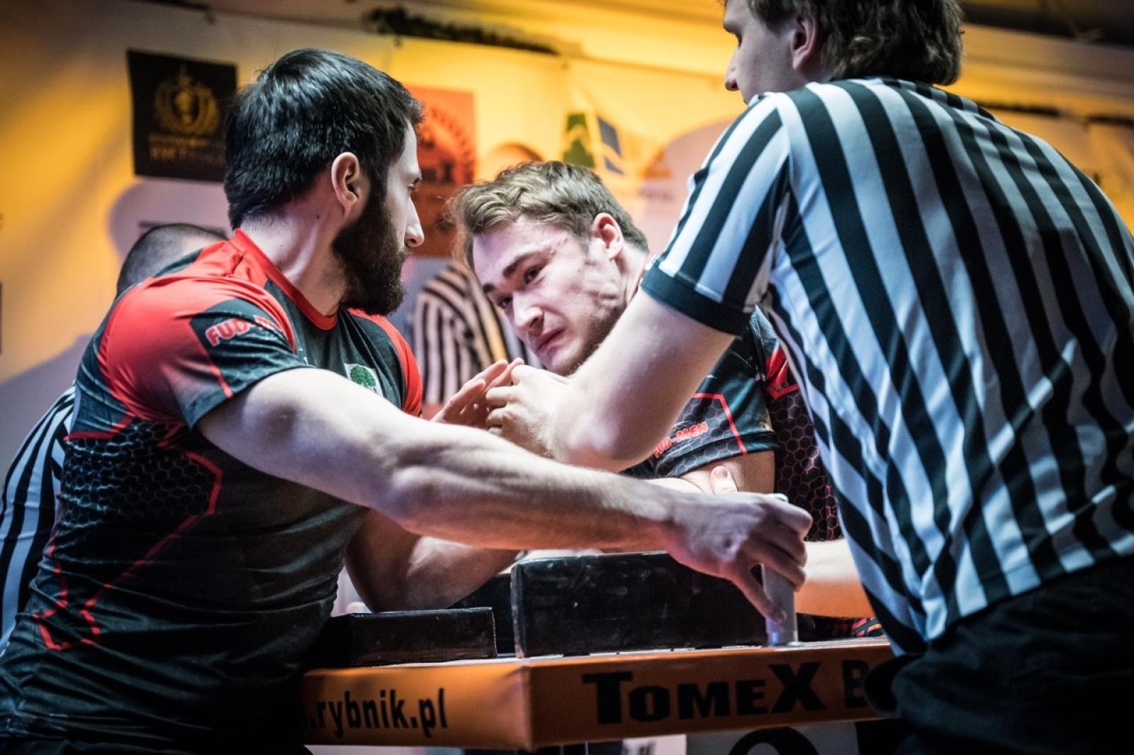 Zdjęcie w galerii na portalu naszraciborz.pl: Zamek Piastowski gościł XXVI Mistrzostwa Polski w Armwrestlingu [FOTO i WIDEO] wiadomości z regionu