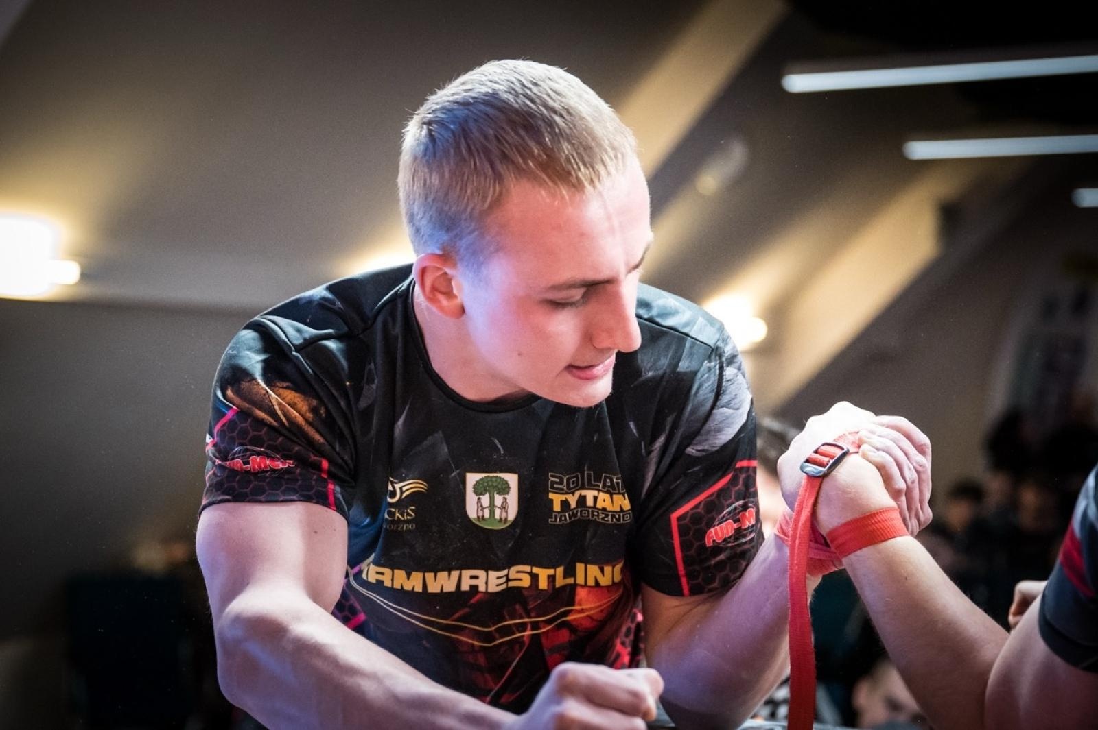 Zdjęcie w galerii na portalu naszraciborz.pl: Zamek Piastowski gościł XXVI Mistrzostwa Polski w Armwrestlingu [FOTO i WIDEO] wiadomości z regionu