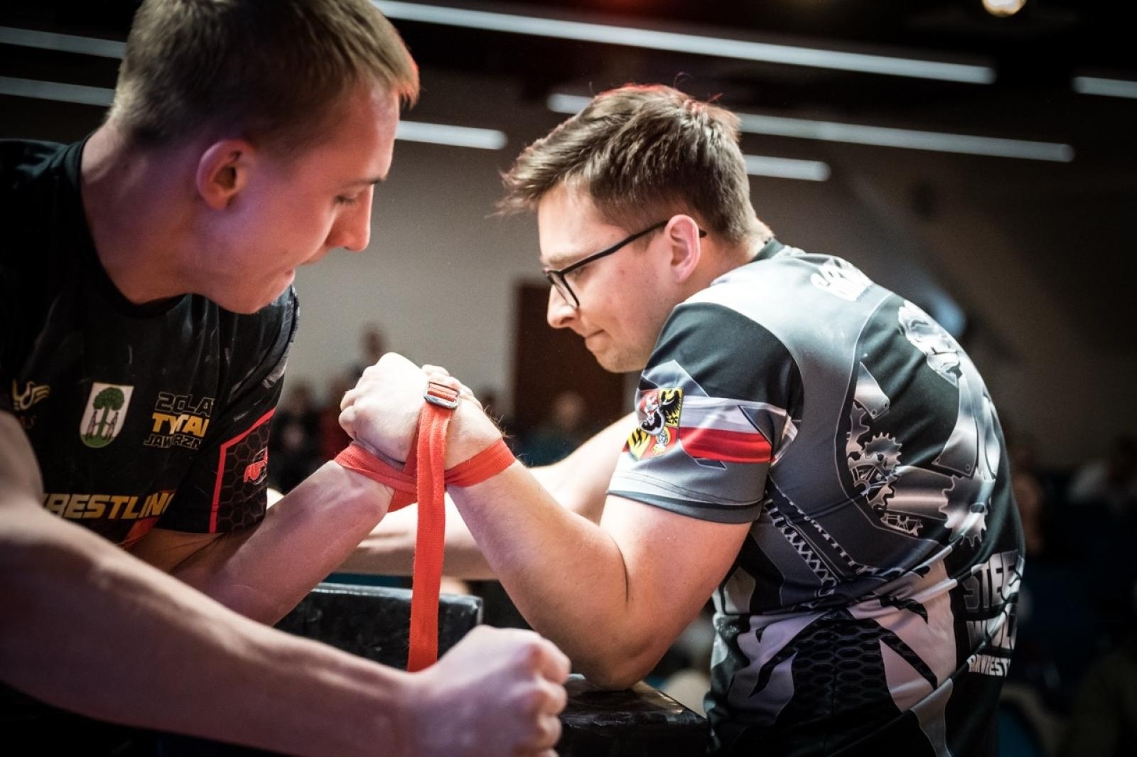 Zdjęcie w galerii na portalu naszraciborz.pl: Zamek Piastowski gościł XXVI Mistrzostwa Polski w Armwrestlingu [FOTO i WIDEO] wiadomości z regionu