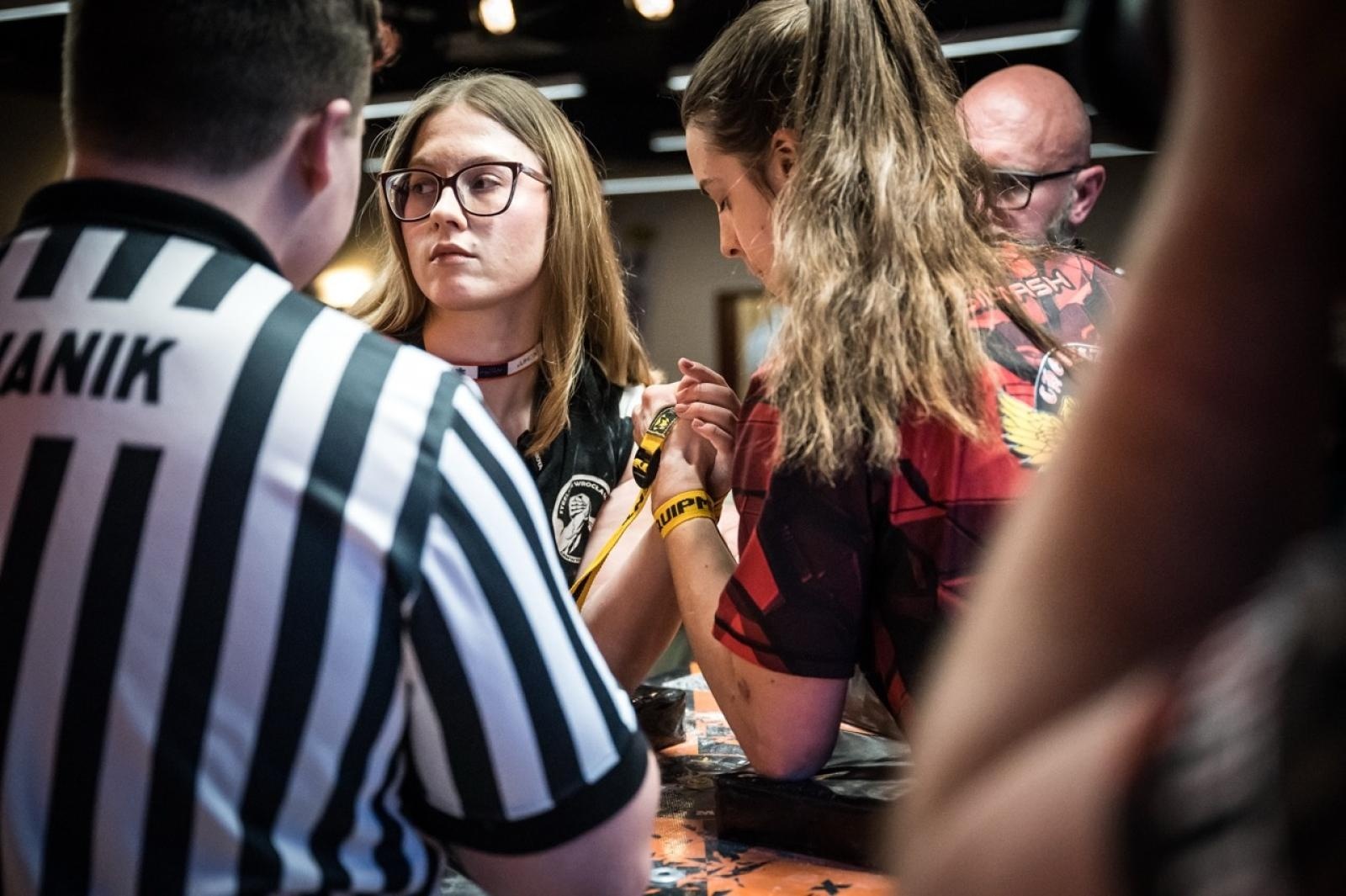 Zdjęcie w galerii na portalu naszraciborz.pl: Zamek Piastowski gościł XXVI Mistrzostwa Polski w Armwrestlingu [FOTO i WIDEO] wiadomości z regionu