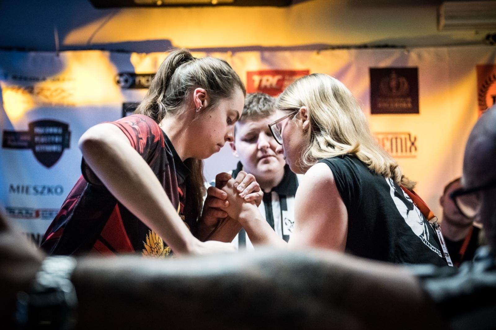 Zdjęcie w galerii na portalu naszraciborz.pl: Zamek Piastowski gościł XXVI Mistrzostwa Polski w Armwrestlingu [FOTO i WIDEO] wiadomości z regionu