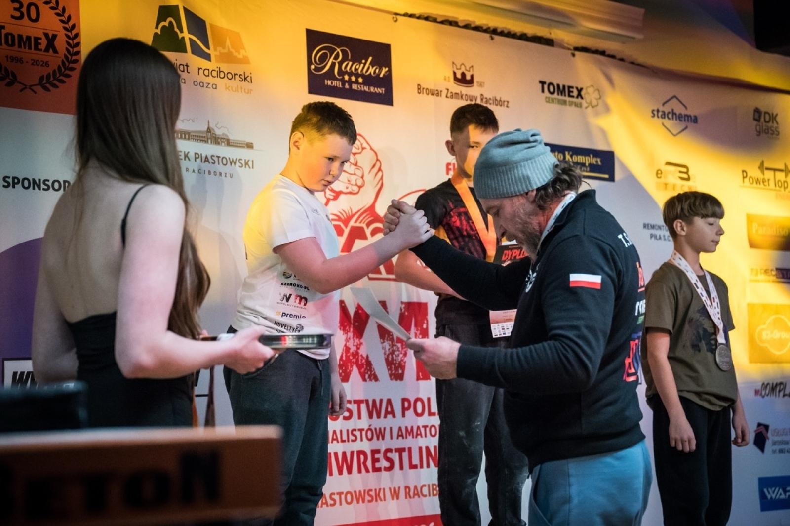 Zdjęcie w galerii na portalu naszraciborz.pl: Zamek Piastowski gościł XXVI Mistrzostwa Polski w Armwrestlingu [FOTO i WIDEO] wiadomości z regionu