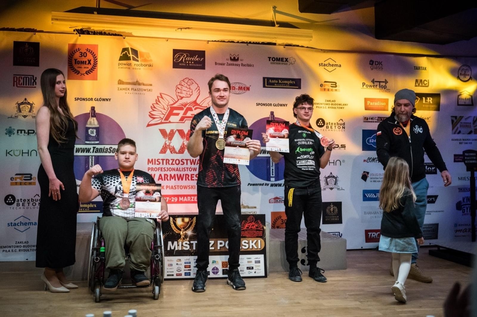 Zdjęcie w galerii na portalu naszraciborz.pl: Zamek Piastowski gościł XXVI Mistrzostwa Polski w Armwrestlingu [FOTO i WIDEO] wiadomości z regionu