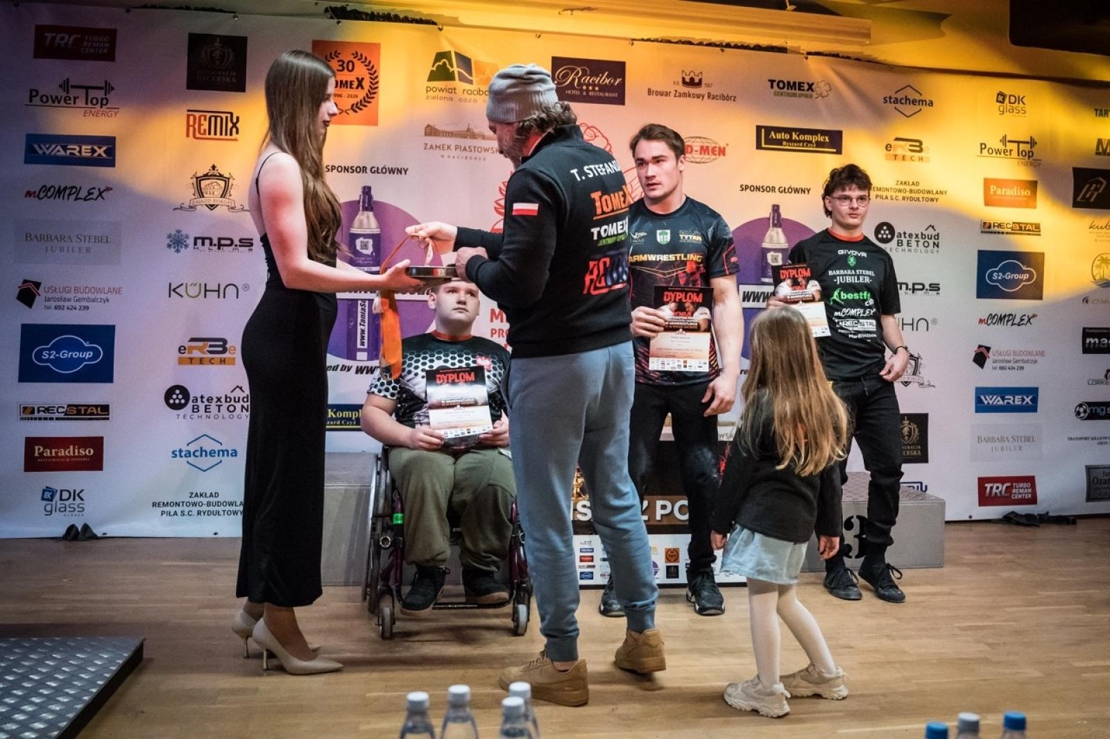 Zdjęcie w galerii na portalu naszraciborz.pl: Zamek Piastowski gościł XXVI Mistrzostwa Polski w Armwrestlingu [FOTO i WIDEO] wiadomości z regionu