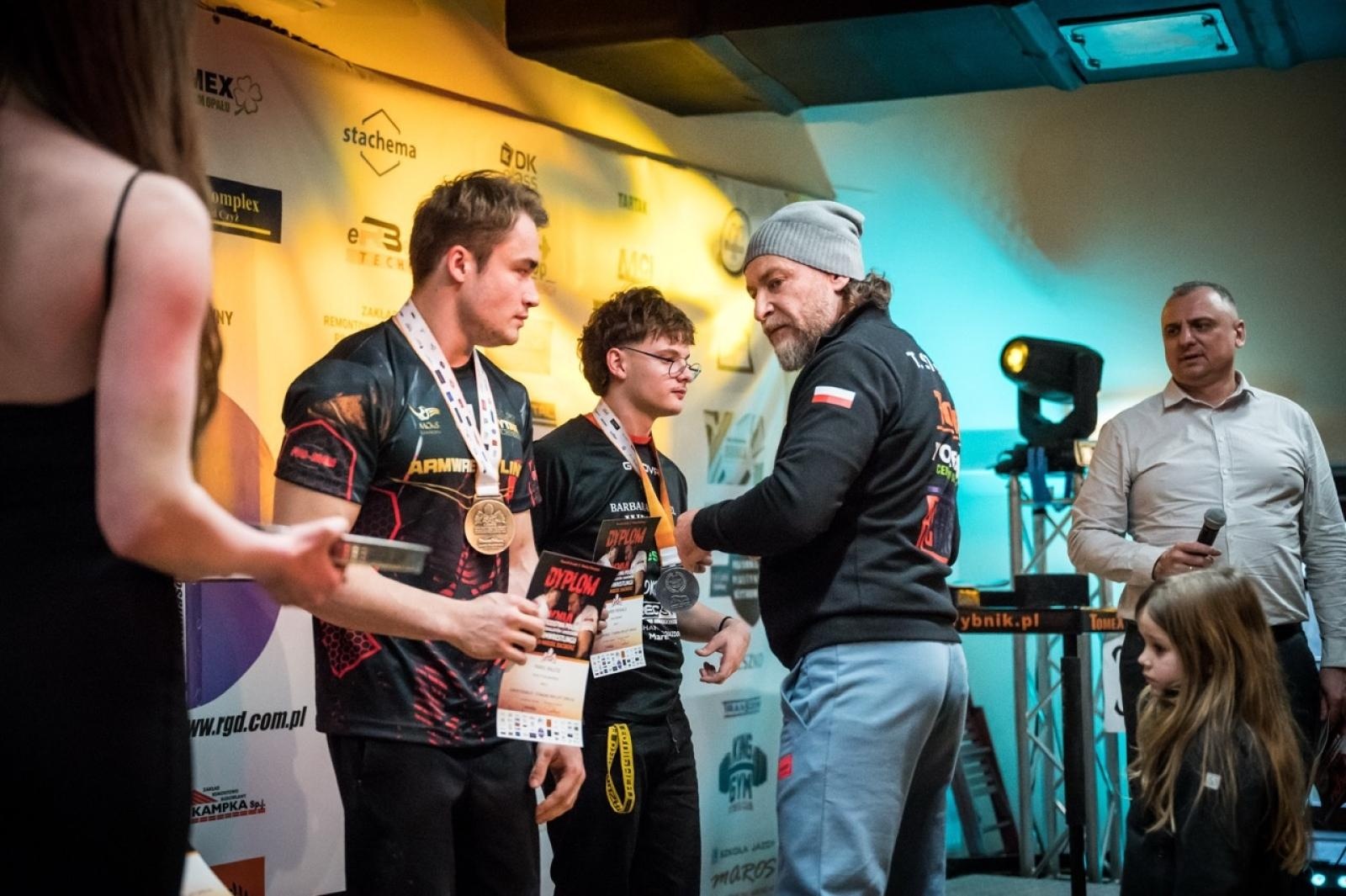 Zdjęcie w galerii na portalu naszraciborz.pl: Zamek Piastowski gościł XXVI Mistrzostwa Polski w Armwrestlingu [FOTO i WIDEO] wiadomości z regionu