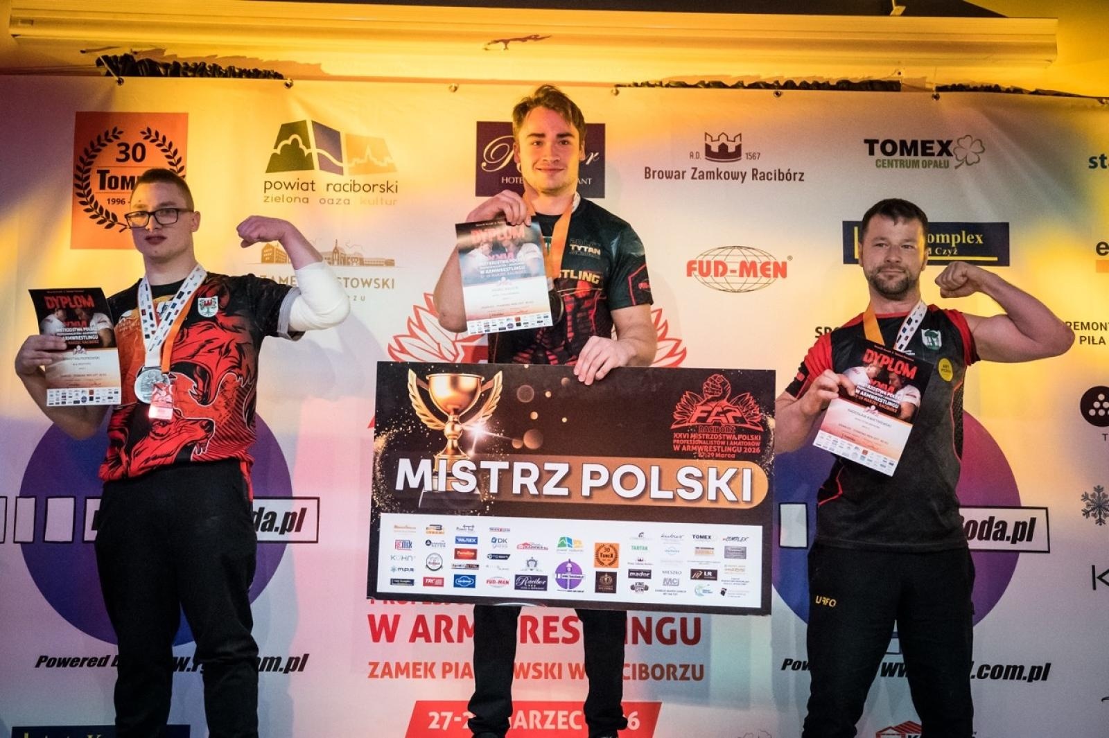 Zdjęcie w galerii na portalu naszraciborz.pl: Zamek Piastowski gościł XXVI Mistrzostwa Polski w Armwrestlingu [FOTO i WIDEO] wiadomości z regionu