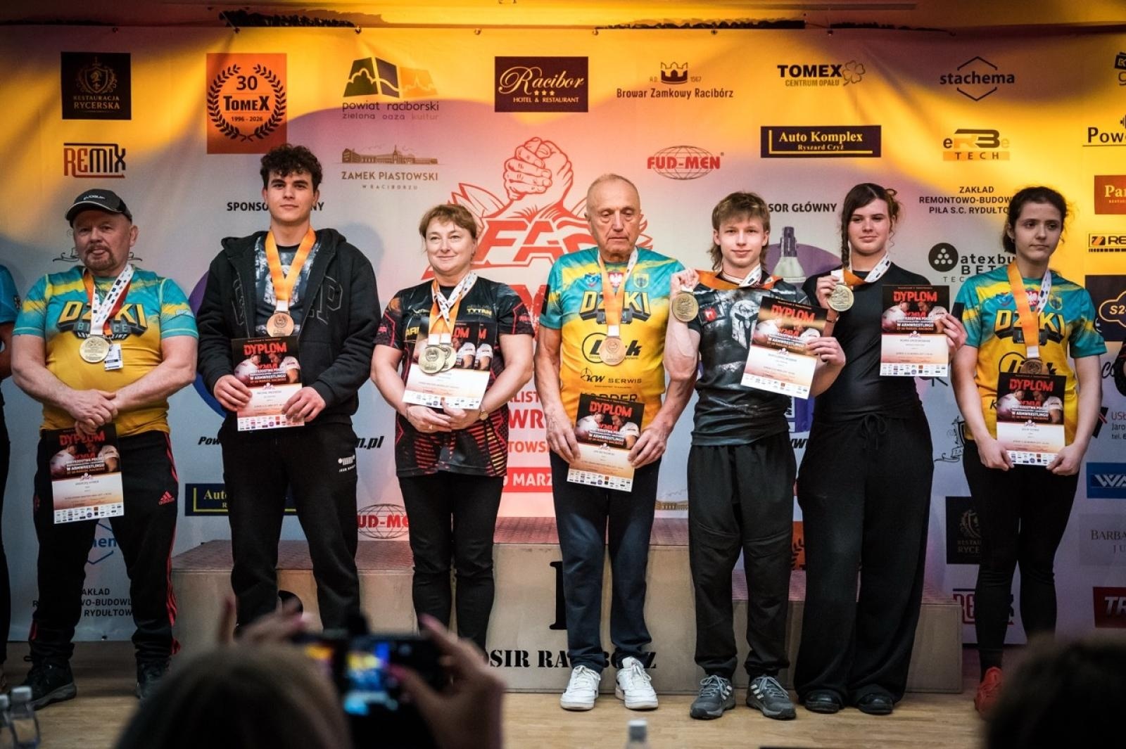 Zdjęcie w galerii na portalu naszraciborz.pl: Zamek Piastowski gościł XXVI Mistrzostwa Polski w Armwrestlingu [FOTO i WIDEO] wiadomości z regionu