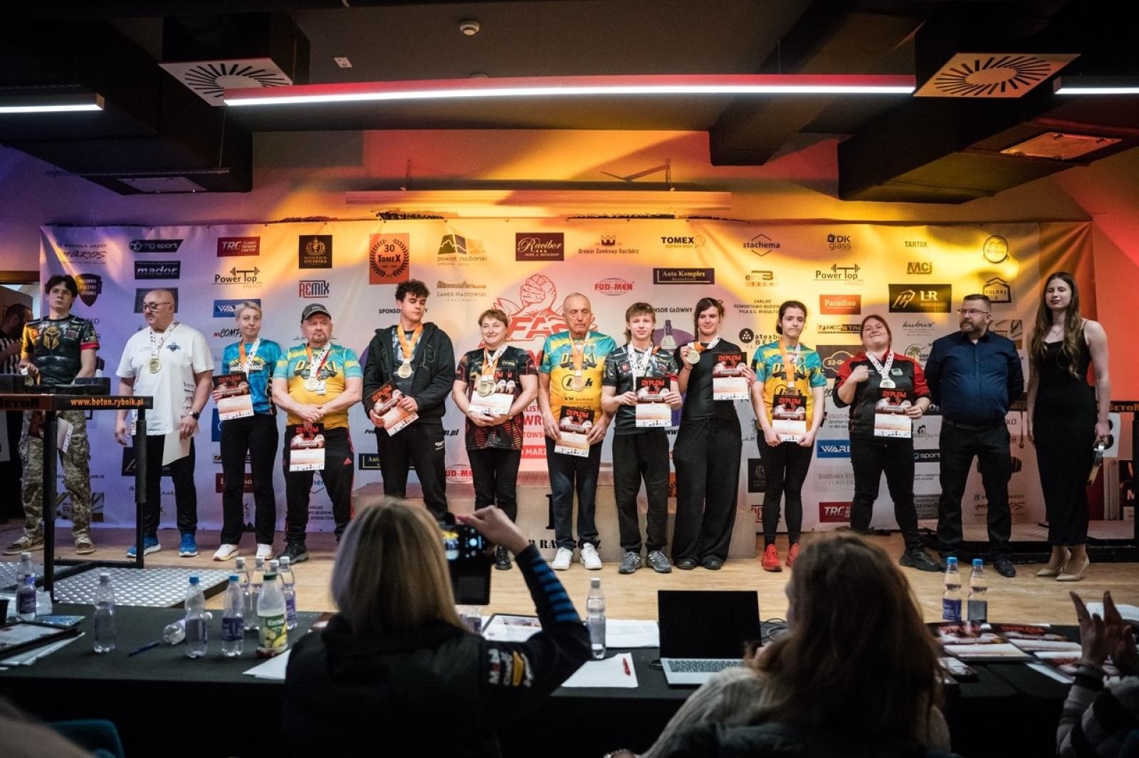 Zdjęcie w galerii na portalu naszraciborz.pl: Zamek Piastowski gościł XXVI Mistrzostwa Polski w Armwrestlingu [FOTO i WIDEO] wiadomości z regionu