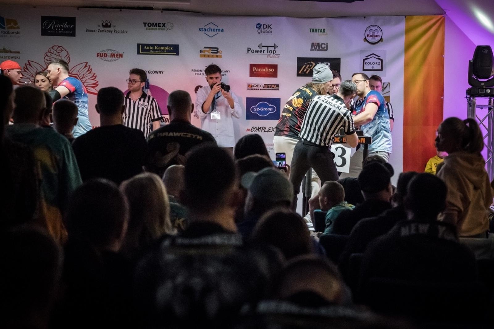 Zdjęcie w galerii na portalu naszraciborz.pl: Zamek Piastowski gościł XXVI Mistrzostwa Polski w Armwrestlingu [FOTO i WIDEO] wiadomości z regionu