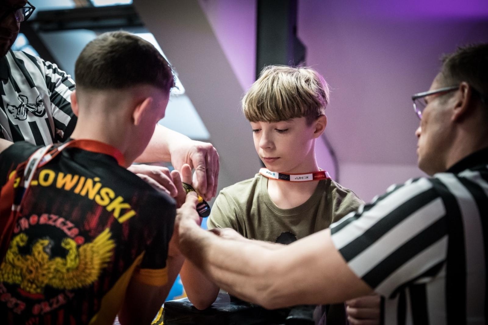 Zdjęcie w galerii na portalu naszraciborz.pl: Zamek Piastowski gościł XXVI Mistrzostwa Polski w Armwrestlingu [FOTO i WIDEO] wiadomości z regionu