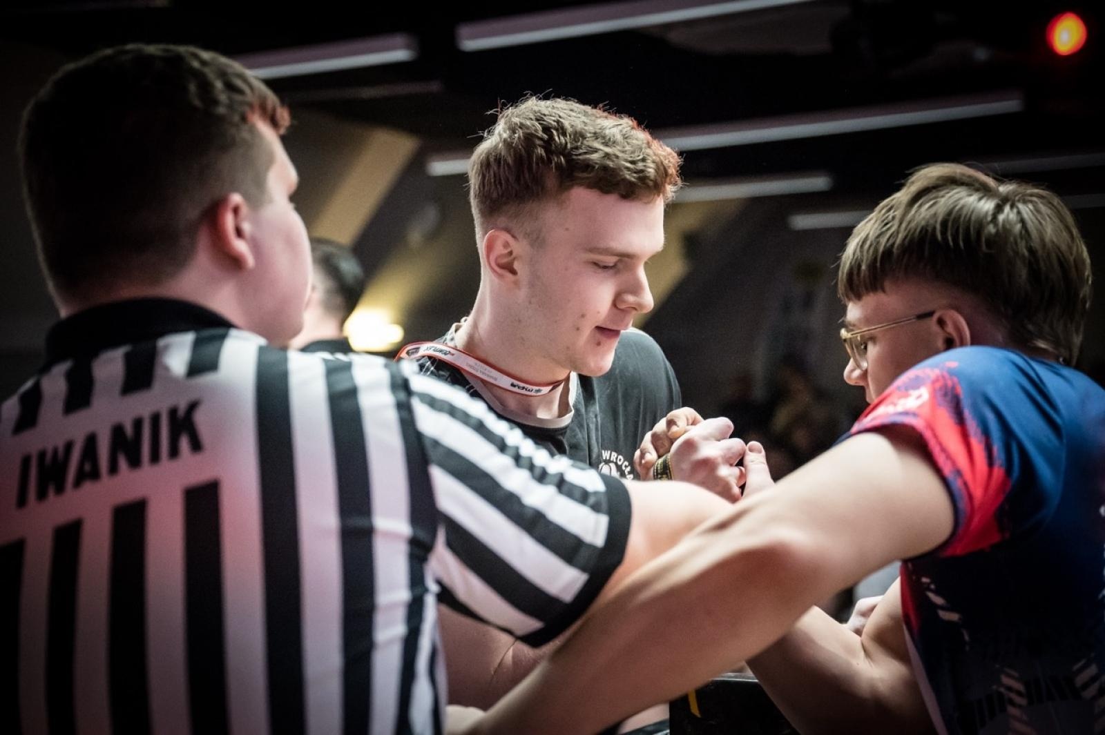 Zdjęcie w galerii na portalu naszraciborz.pl: Zamek Piastowski gościł XXVI Mistrzostwa Polski w Armwrestlingu [FOTO i WIDEO] wiadomości z regionu