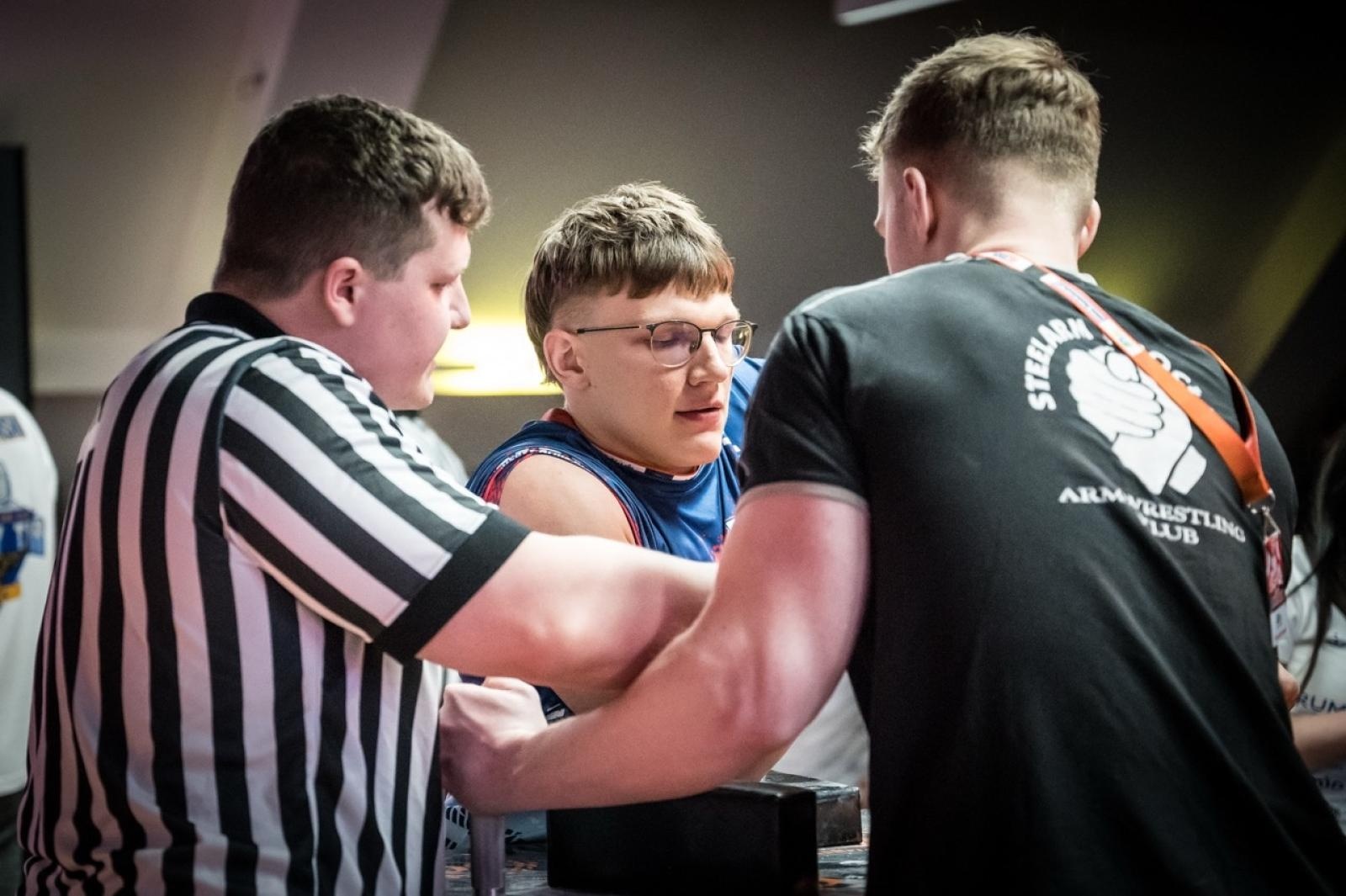 Zdjęcie w galerii na portalu naszraciborz.pl: Zamek Piastowski gościł XXVI Mistrzostwa Polski w Armwrestlingu [FOTO i WIDEO] wiadomości z regionu