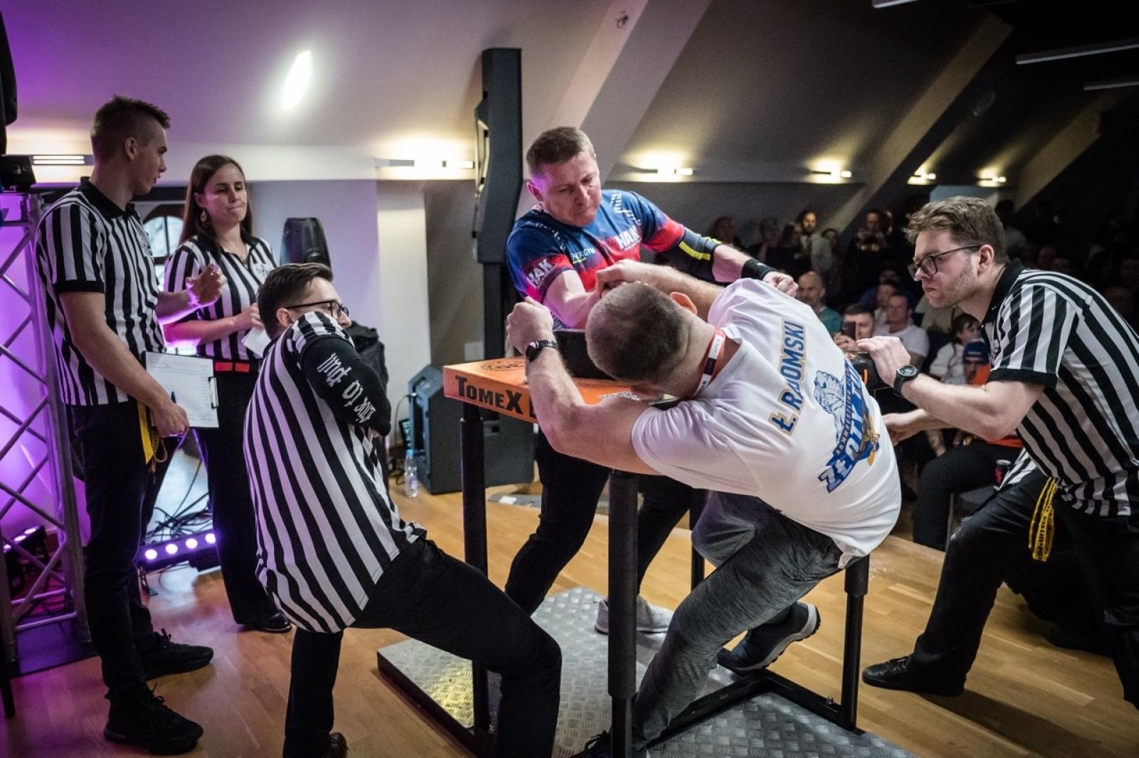 Zdjęcie w galerii na portalu naszraciborz.pl: Zamek Piastowski gościł XXVI Mistrzostwa Polski w Armwrestlingu [FOTO i WIDEO] wiadomości z regionu