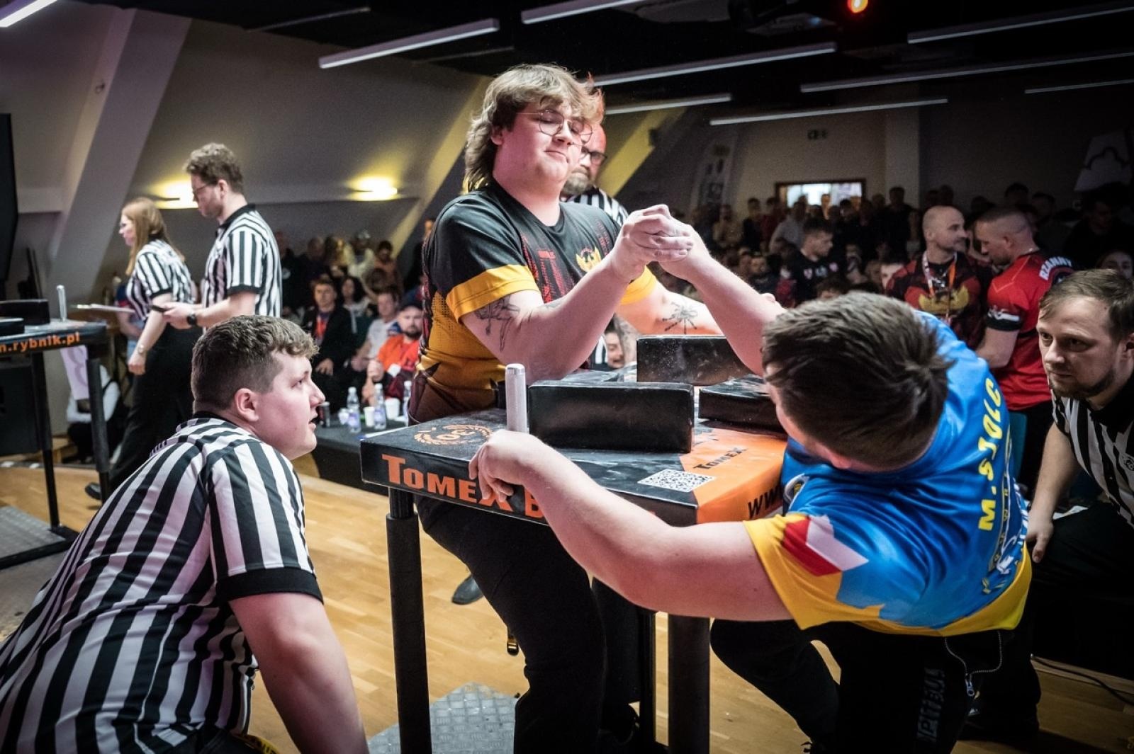 Zdjęcie w galerii na portalu naszraciborz.pl: Zamek Piastowski gościł XXVI Mistrzostwa Polski w Armwrestlingu [FOTO i WIDEO] wiadomości z regionu