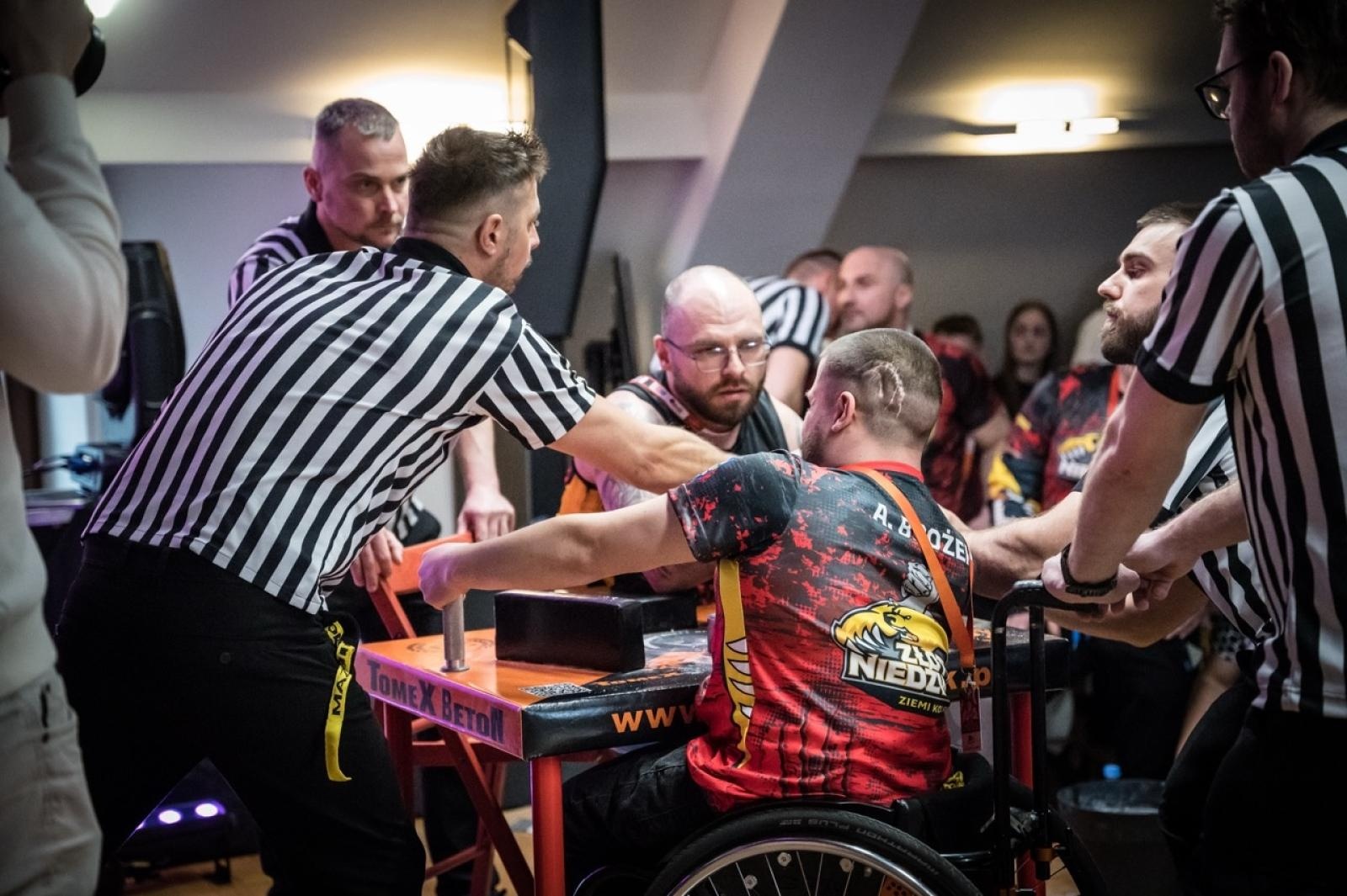 Zdjęcie w galerii na portalu naszraciborz.pl: Zamek Piastowski gościł XXVI Mistrzostwa Polski w Armwrestlingu [FOTO i WIDEO] wiadomości z regionu