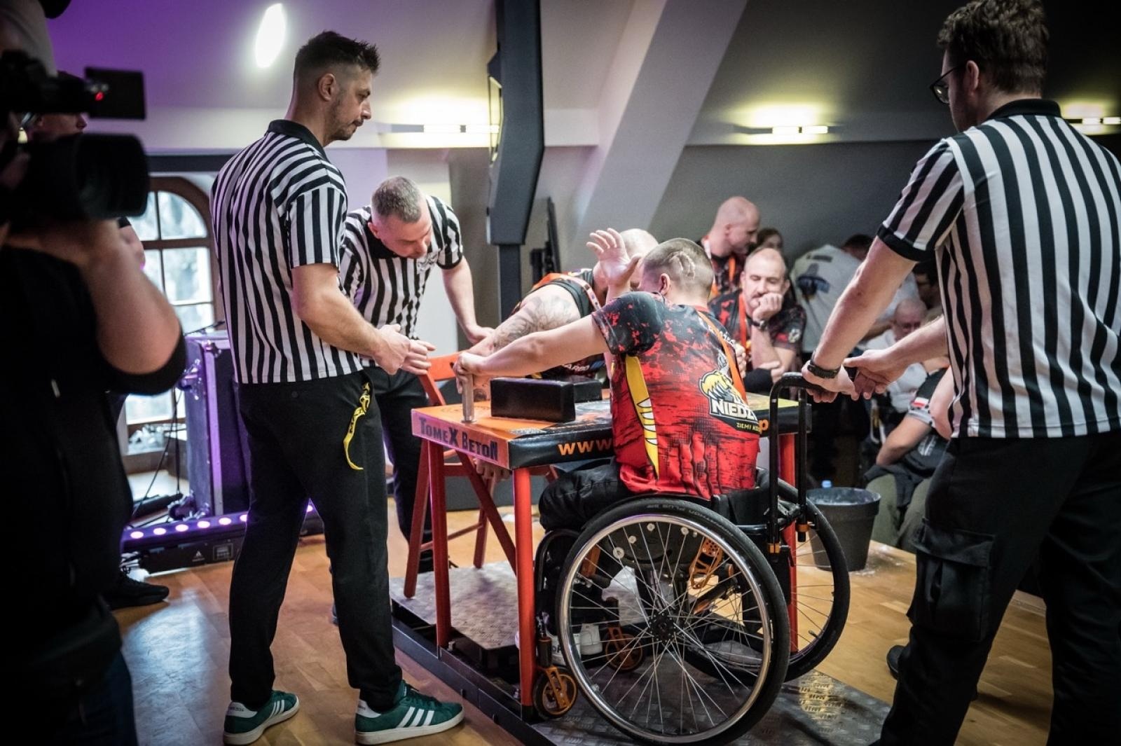 Zdjęcie w galerii na portalu naszraciborz.pl: Zamek Piastowski gościł XXVI Mistrzostwa Polski w Armwrestlingu [FOTO i WIDEO] wiadomości z regionu