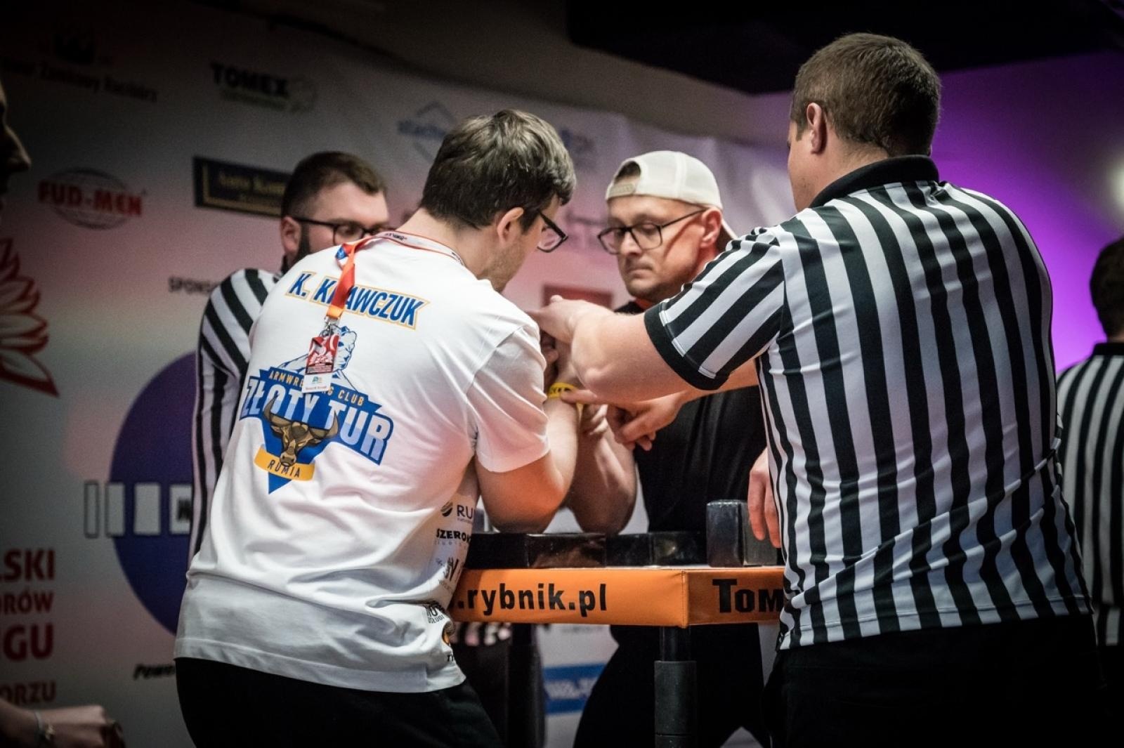 Zdjęcie w galerii na portalu naszraciborz.pl: Zamek Piastowski gościł XXVI Mistrzostwa Polski w Armwrestlingu [FOTO i WIDEO] wiadomości z regionu