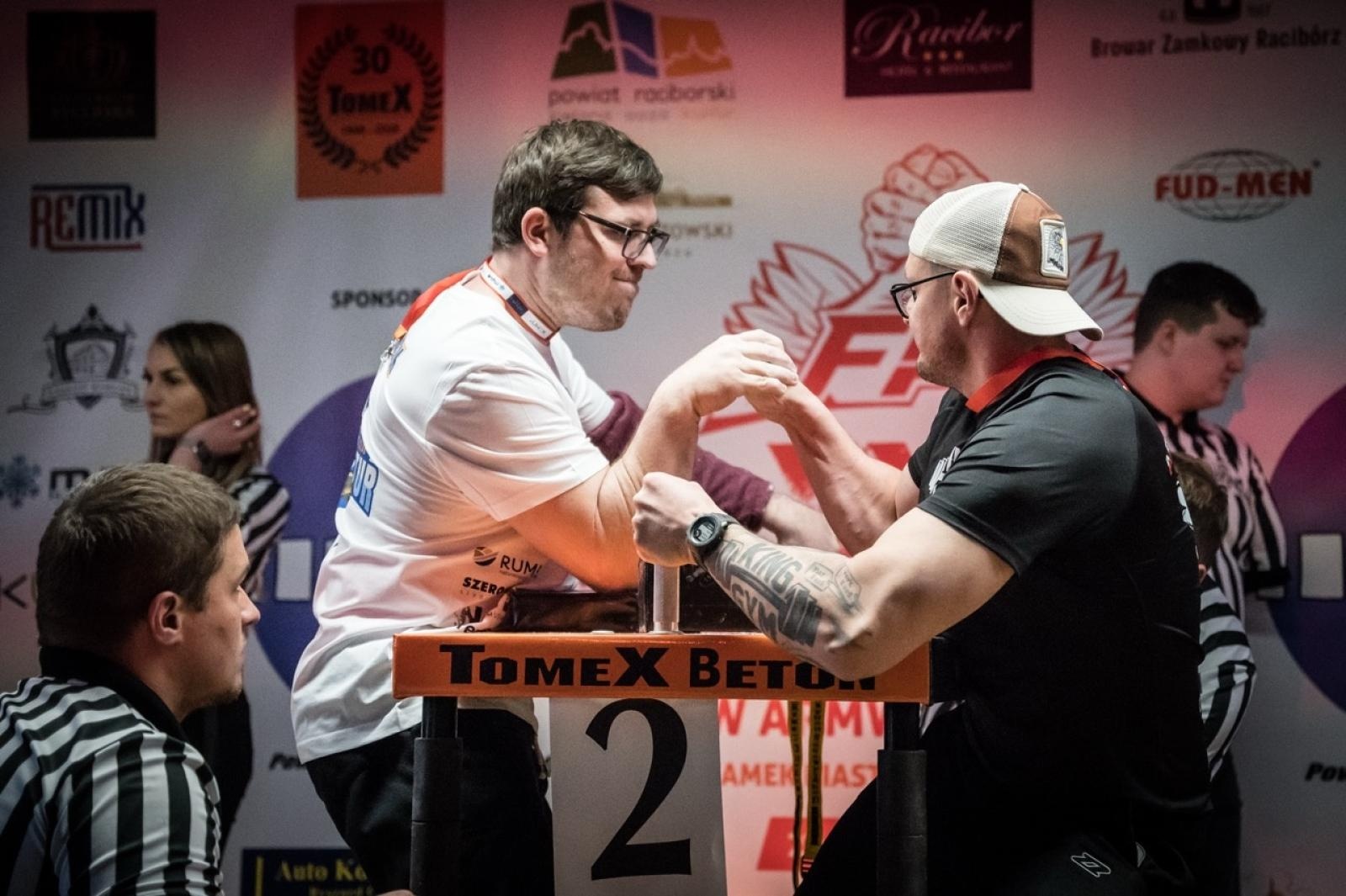 Zdjęcie w galerii na portalu naszraciborz.pl: Zamek Piastowski gościł XXVI Mistrzostwa Polski w Armwrestlingu [FOTO i WIDEO] wiadomości z regionu