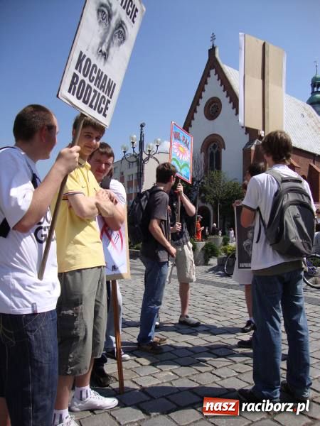 Zdjęcie w galerii na portalu naszraciborz.pl: Obchody Światowego Dnia bez Tytoniu wiadomości z regionu