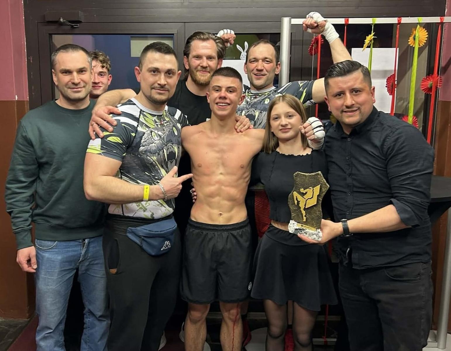 Zdjęcie w galerii na portalu naszraciborz.pl: Zabrze należało do nich. Lehuń i Węgrzyn z wyraźnymi zwycięstwami na gali bokserskiej wiadomości z regionu