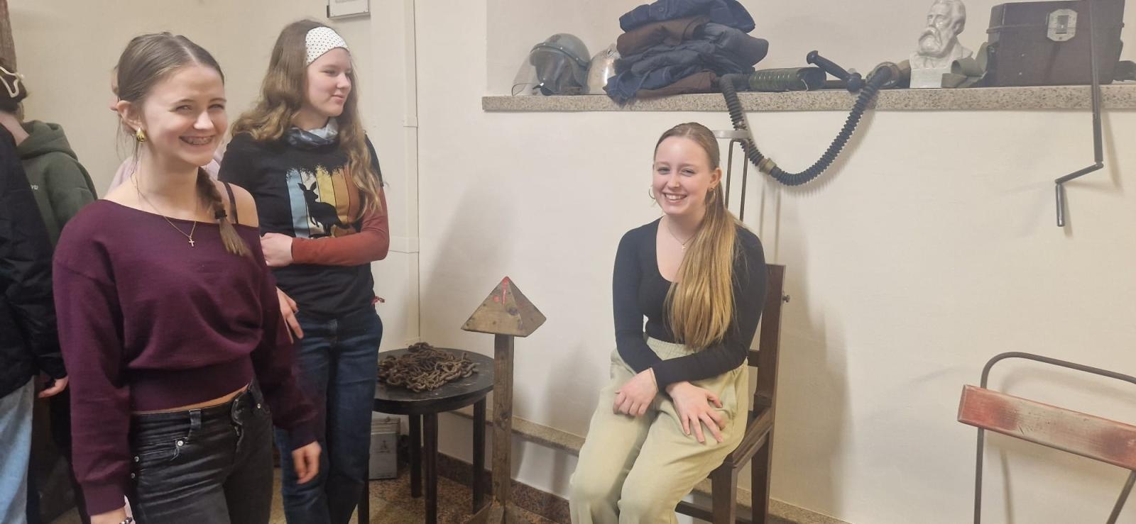 Zdjęcie w galerii na portalu naszraciborz.pl: Wizyta uczniów z Gymnasium Roth w Raciborzu w świątecznej, wielkanocnej atmosferze wiadomości z regionu