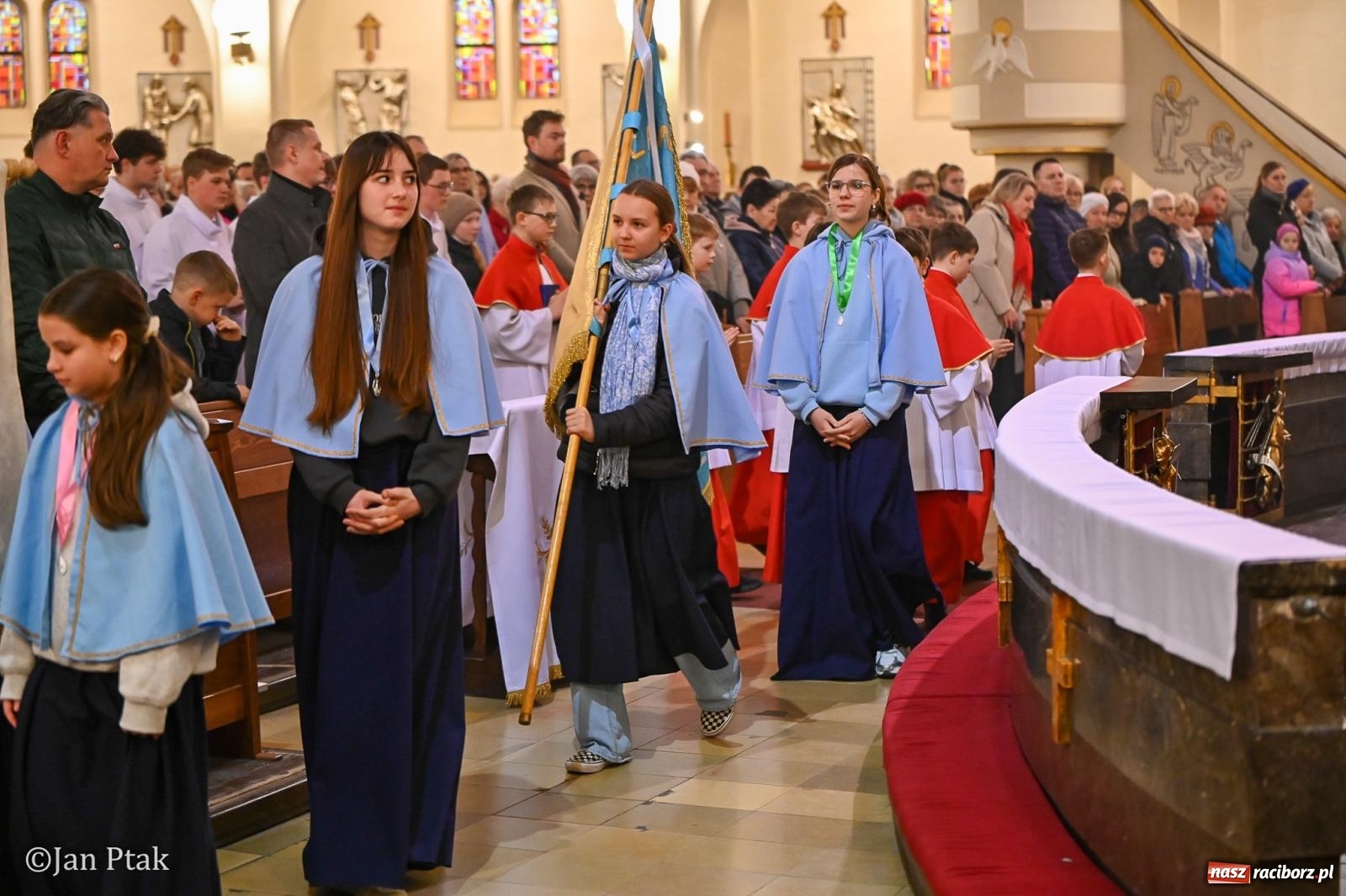 Zdjęcie w galerii na portalu naszraciborz.pl: Wielki Czwartek w kościele NSPJ – początek Triduum Paschalnego [FOTO] wiadomości z regionu