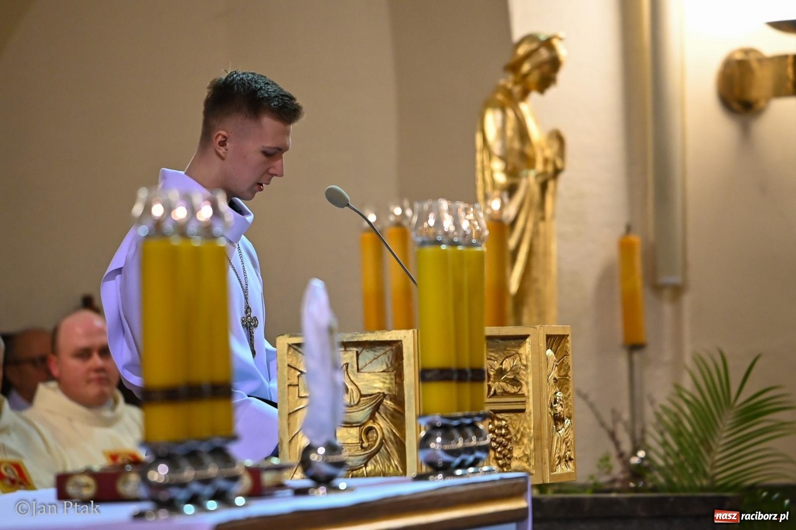 Zdjęcie w galerii na portalu naszraciborz.pl: Wielki Czwartek w kościele NSPJ – początek Triduum Paschalnego [FOTO] wiadomości z regionu