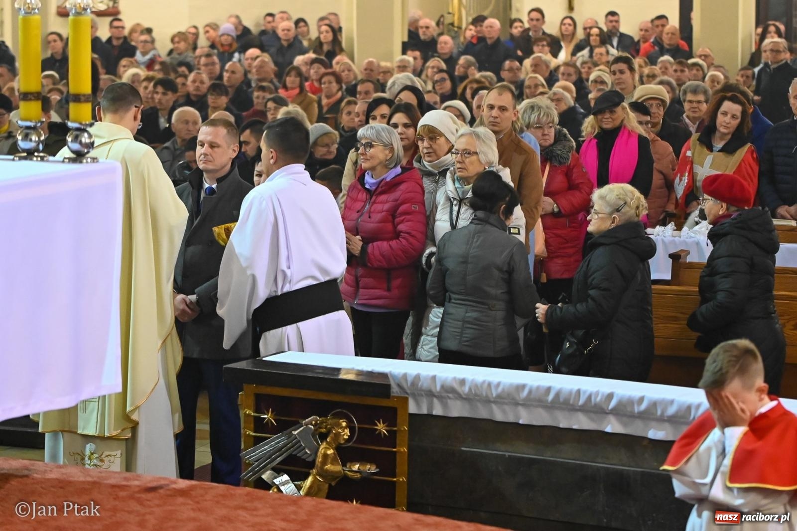 Zdjęcie w galerii na portalu naszraciborz.pl: Wielki Czwartek w kościele NSPJ – początek Triduum Paschalnego [FOTO] wiadomości z regionu