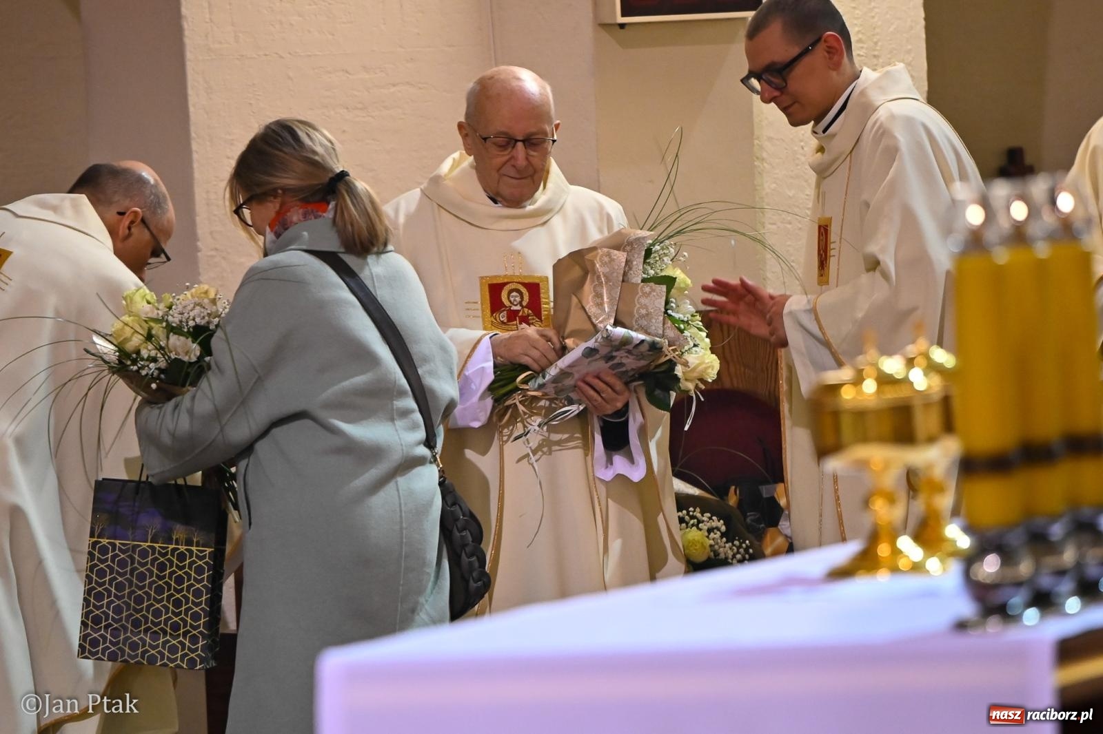 Zdjęcie w galerii na portalu naszraciborz.pl: Wielki Czwartek w kościele NSPJ – początek Triduum Paschalnego [FOTO] wiadomości z regionu