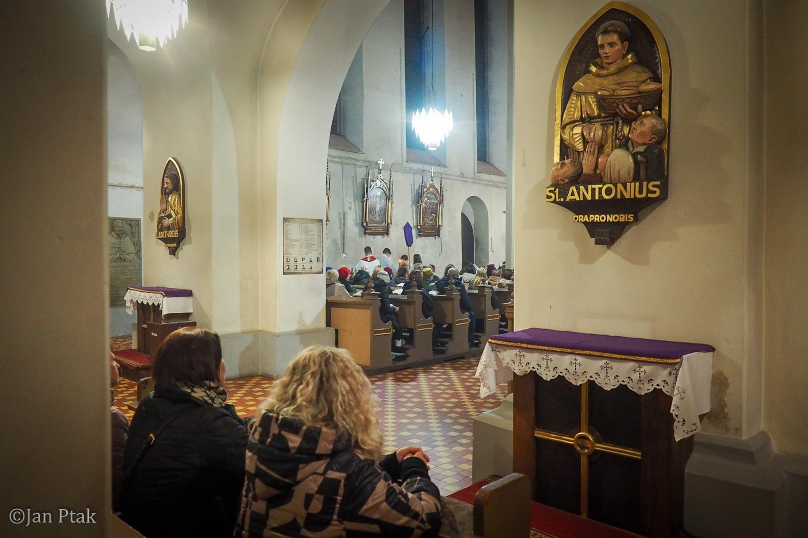 Zdjęcie w galerii na portalu naszraciborz.pl: Wielki Piątek – dzień ciszy, refleksji i zadumy [FOTO] wiadomości z regionu