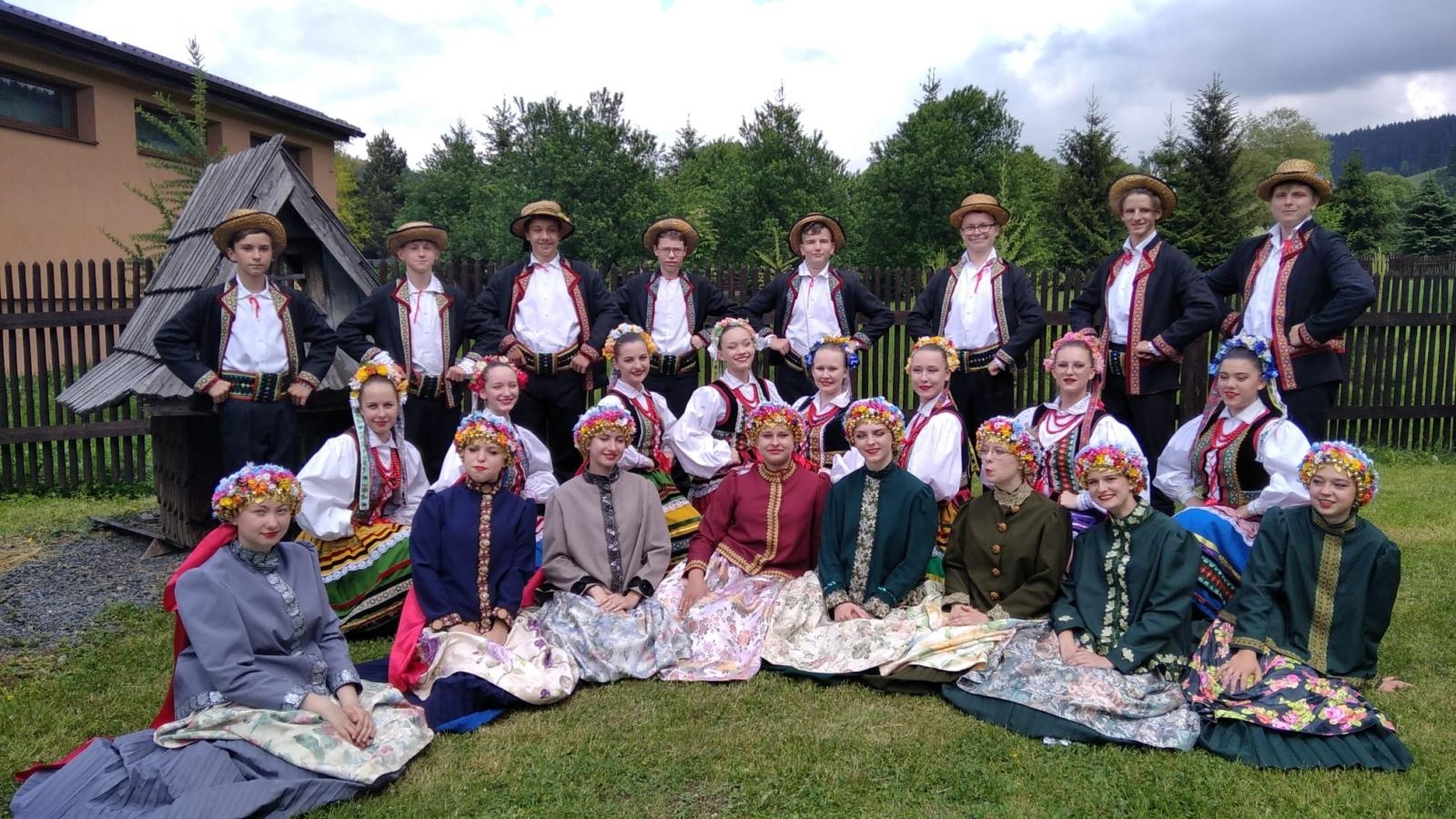 Zdjęcie w galerii na portalu naszraciborz.pl: Taneczna podróż przez siedem regionów Polski wiadomości z regionu