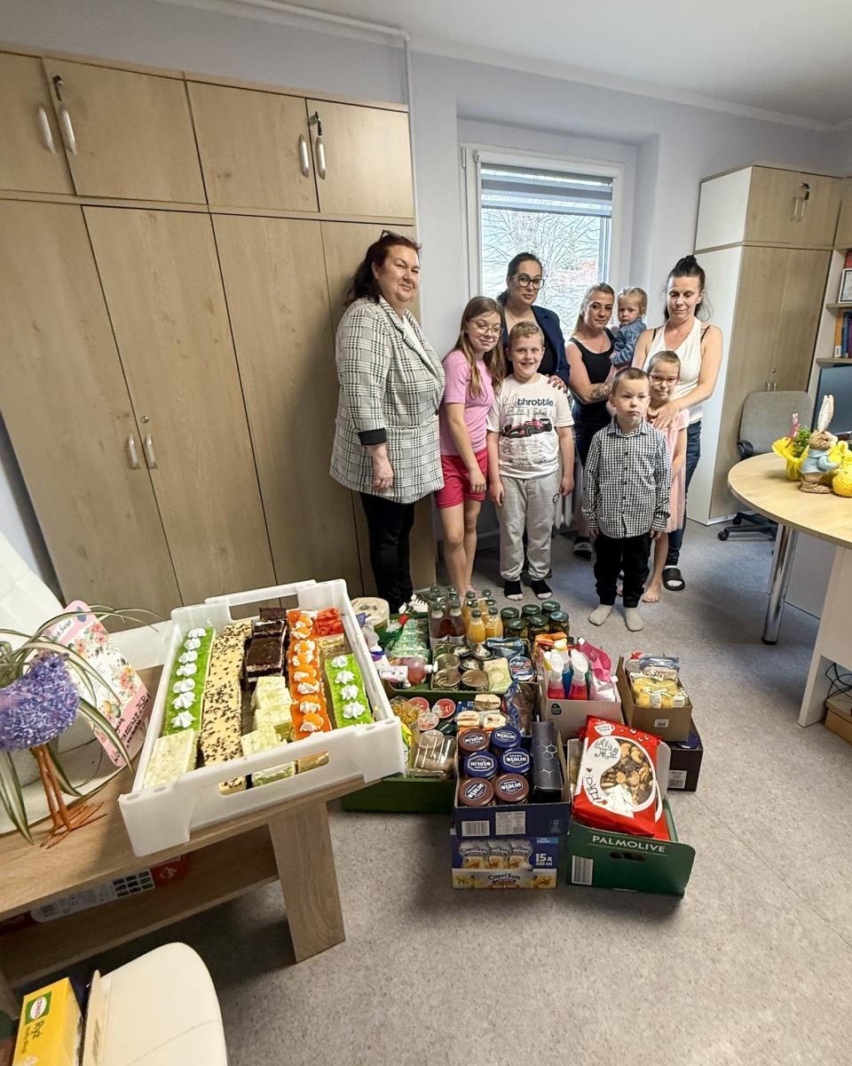 Zdjęcie w galerii na portalu naszraciborz.pl: Tradycja pomocy w Wielką Sobotę: Raciborscy Wolontariusze wspierają potrzebujących wiadomości z regionu