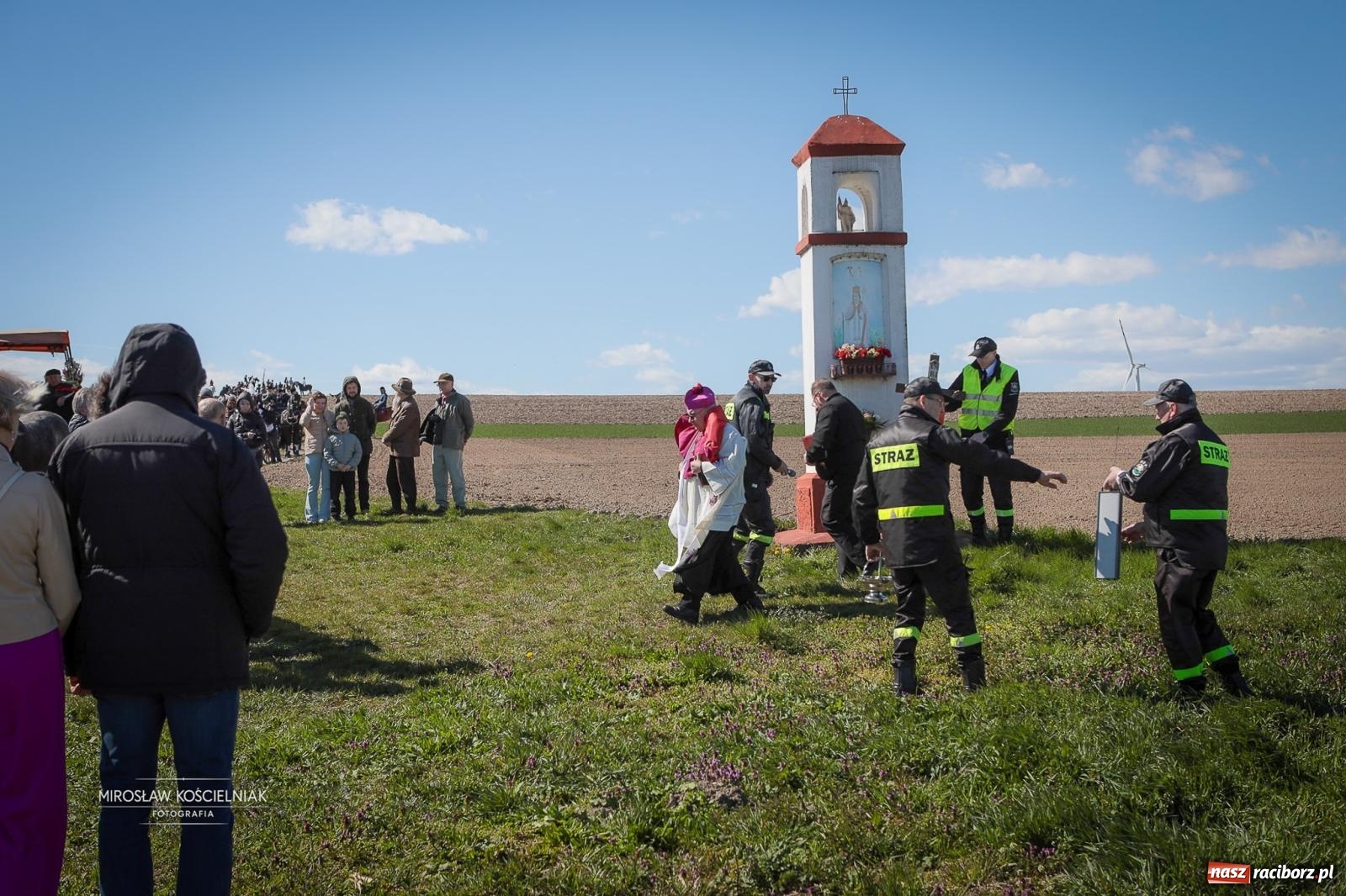 Zdjęcie w galerii na portalu naszraciborz.pl: Wielkanocny objazd pól w powiecie raciborskim [BIEŃKOWICE, PIETROWICE WLK., SUDÓŁ] wiadomości z regionu