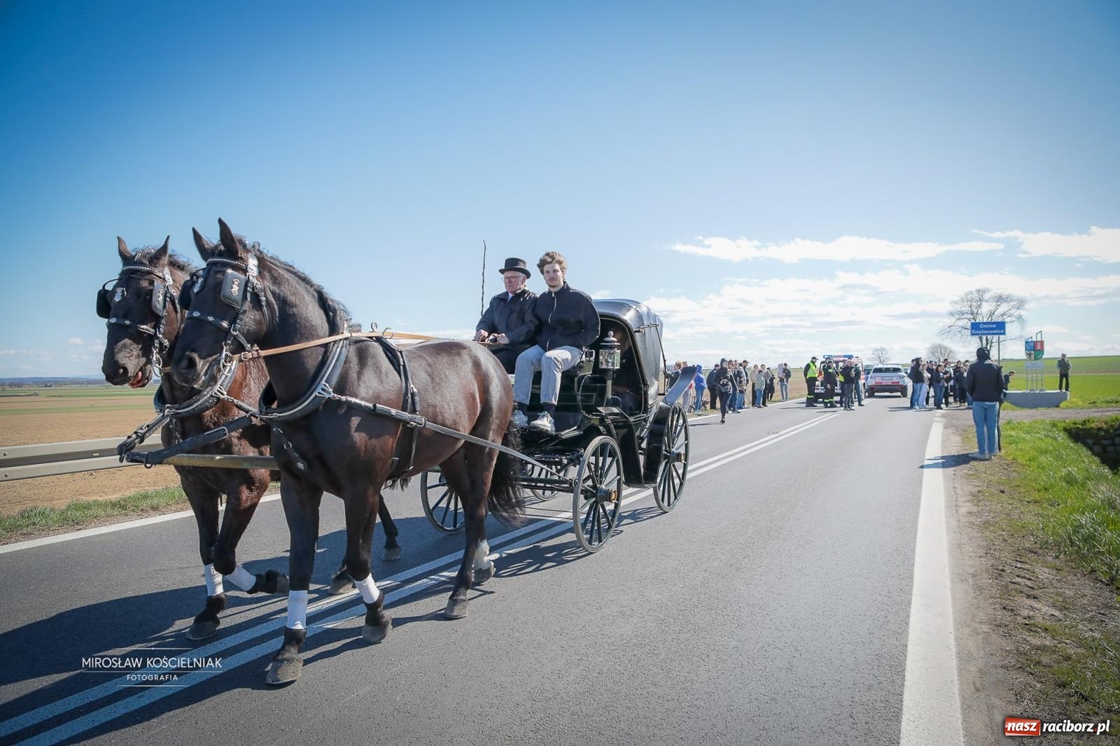Zdjęcie w galerii na portalu naszraciborz.pl: Wielkanocny objazd pól w powiecie raciborskim [BIEŃKOWICE, PIETROWICE WLK., SUDÓŁ] wiadomości z regionu