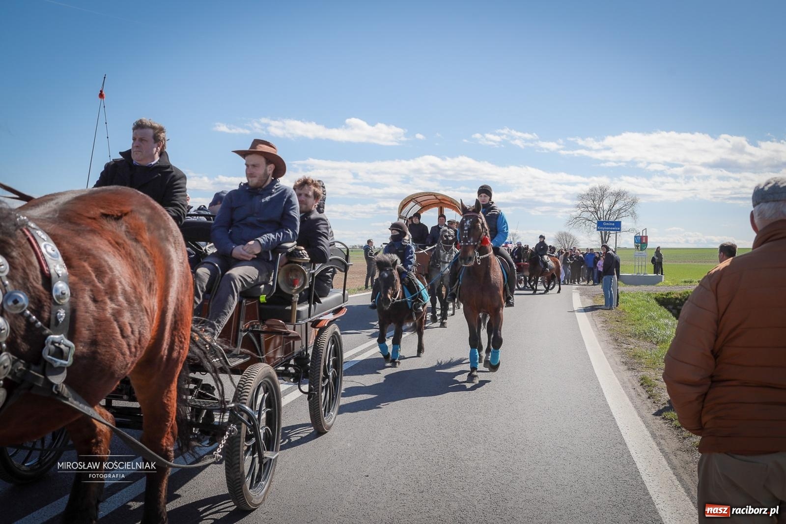 Zdjęcie w galerii na portalu naszraciborz.pl: Wielkanocny objazd pól w powiecie raciborskim [BIEŃKOWICE, PIETROWICE WLK., SUDÓŁ] wiadomości z regionu