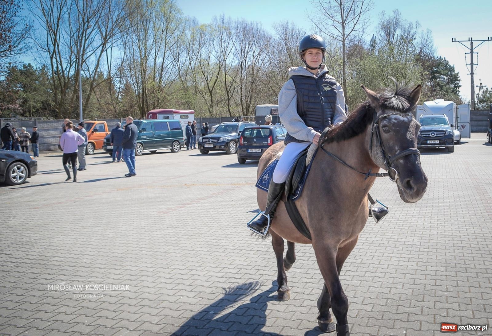 Zdjęcie w galerii na portalu naszraciborz.pl: Wielkanocny objazd pól w powiecie raciborskim [BIEŃKOWICE, PIETROWICE WLK., SUDÓŁ] wiadomości z regionu
