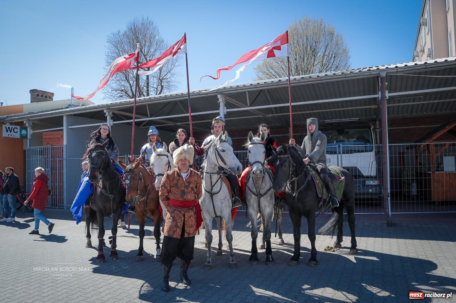 Zdjęcie w galerii na portalu naszraciborz.pl: Wielkanocny objazd pól w powiecie raciborskim [BIEŃKOWICE, PIETROWICE WLK., SUDÓŁ] wiadomości z regionu