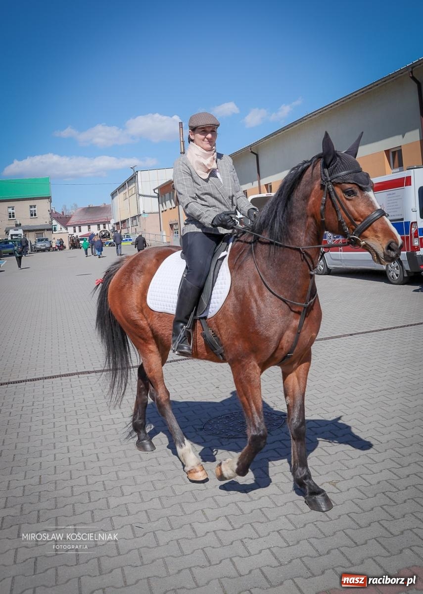 Zdjęcie w galerii na portalu naszraciborz.pl: Wielkanocny objazd pól w powiecie raciborskim [BIEŃKOWICE, PIETROWICE WLK., SUDÓŁ] wiadomości z regionu