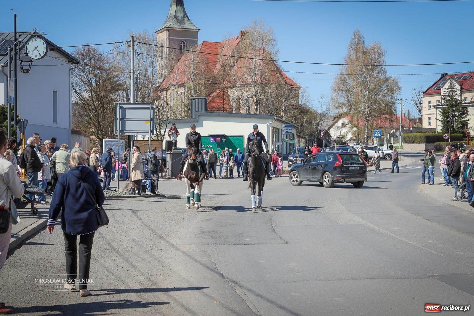 Zdjęcie w galerii na portalu naszraciborz.pl: Wielkanocny objazd pól w powiecie raciborskim [BIEŃKOWICE, PIETROWICE WLK., SUDÓŁ] wiadomości z regionu