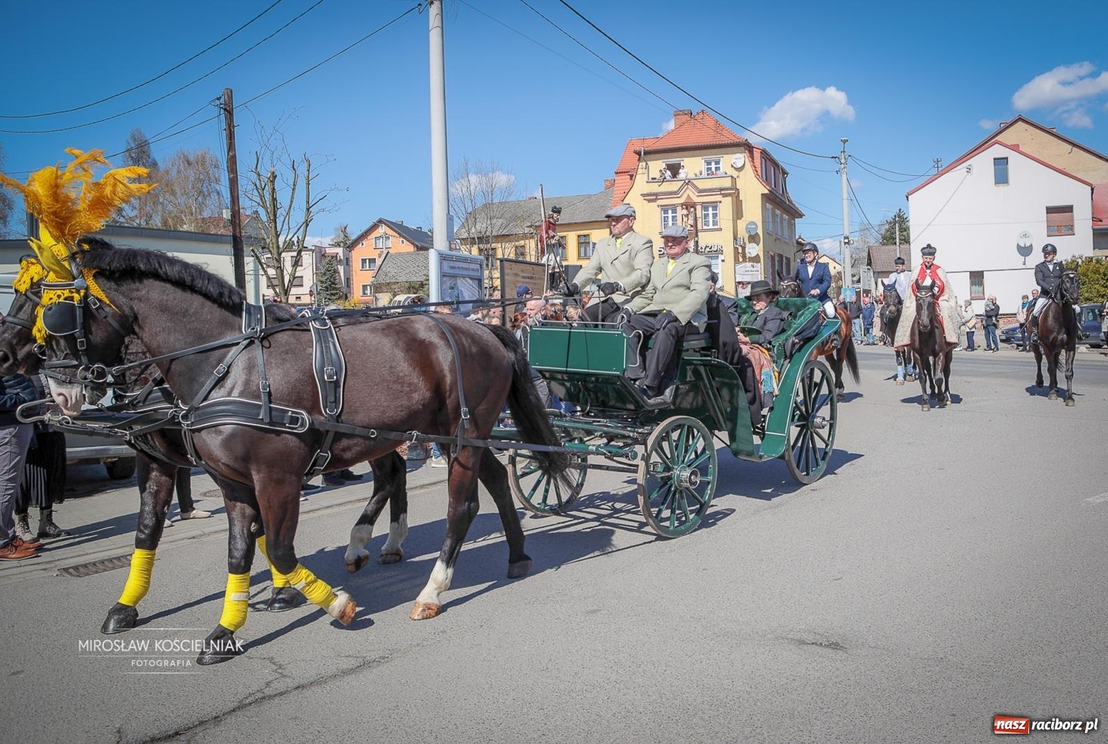 Zdjęcie w galerii na portalu naszraciborz.pl: Wielkanocny objazd pól w powiecie raciborskim [BIEŃKOWICE, PIETROWICE WLK., SUDÓŁ] wiadomości z regionu