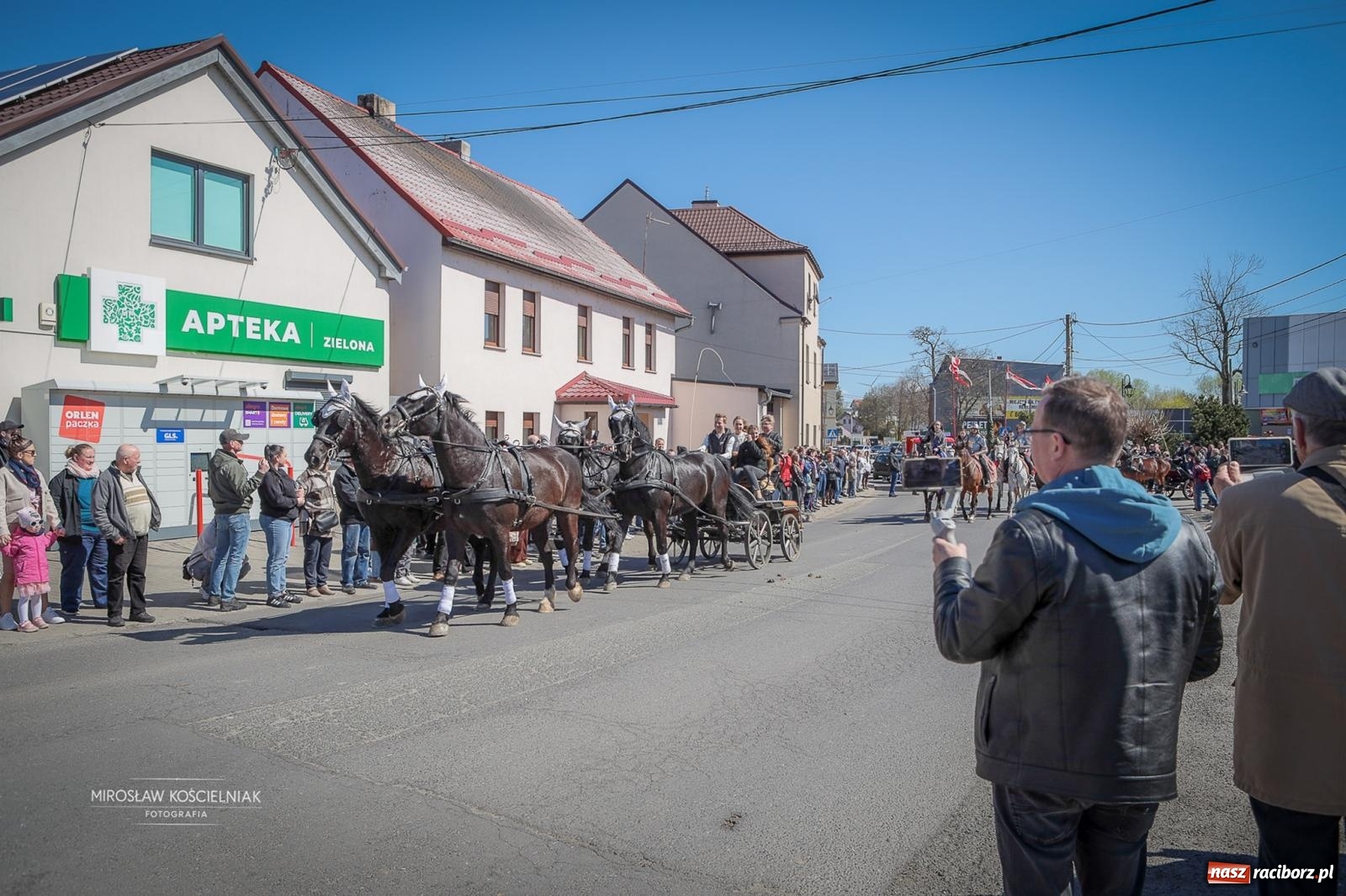 Zdjęcie w galerii na portalu naszraciborz.pl: Wielkanocny objazd pól w powiecie raciborskim [BIEŃKOWICE, PIETROWICE WLK., SUDÓŁ] wiadomości z regionu