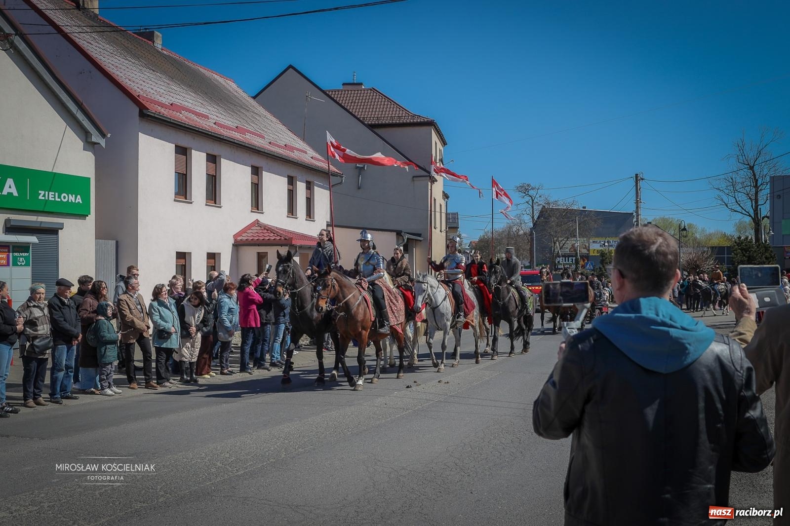 Zdjęcie w galerii na portalu naszraciborz.pl: Wielkanocny objazd pól w powiecie raciborskim [BIEŃKOWICE, PIETROWICE WLK., SUDÓŁ] wiadomości z regionu