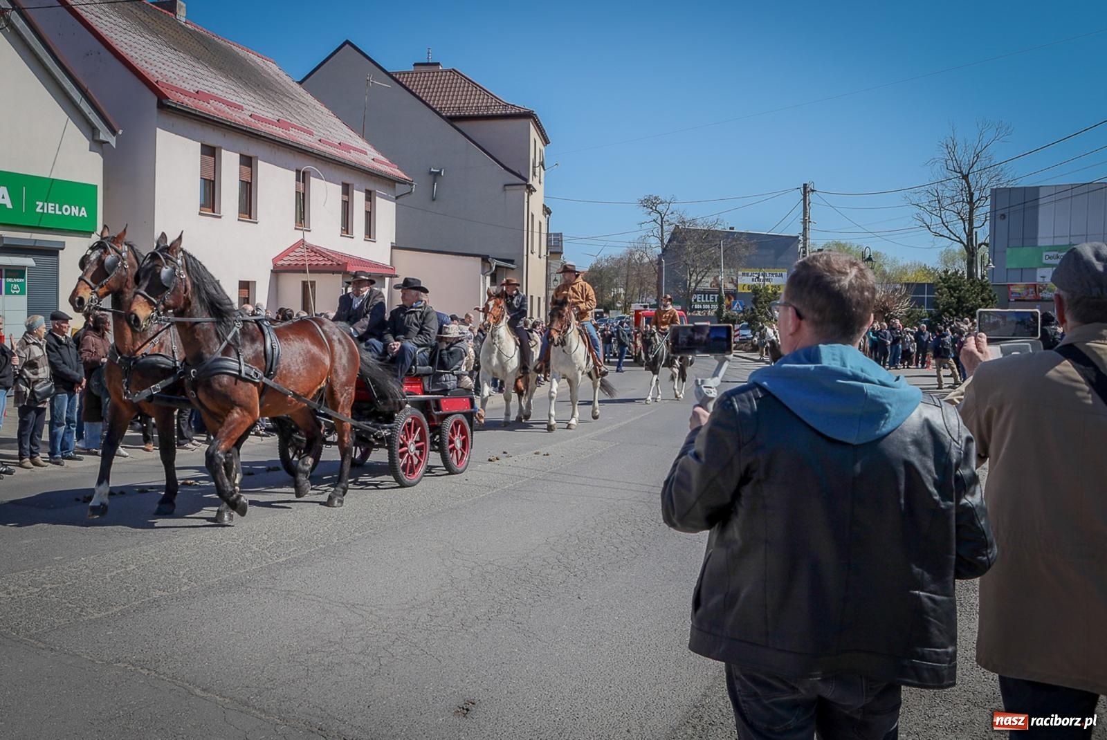 Zdjęcie w galerii na portalu naszraciborz.pl: Wielkanocny objazd pól w powiecie raciborskim [BIEŃKOWICE, PIETROWICE WLK., SUDÓŁ] wiadomości z regionu