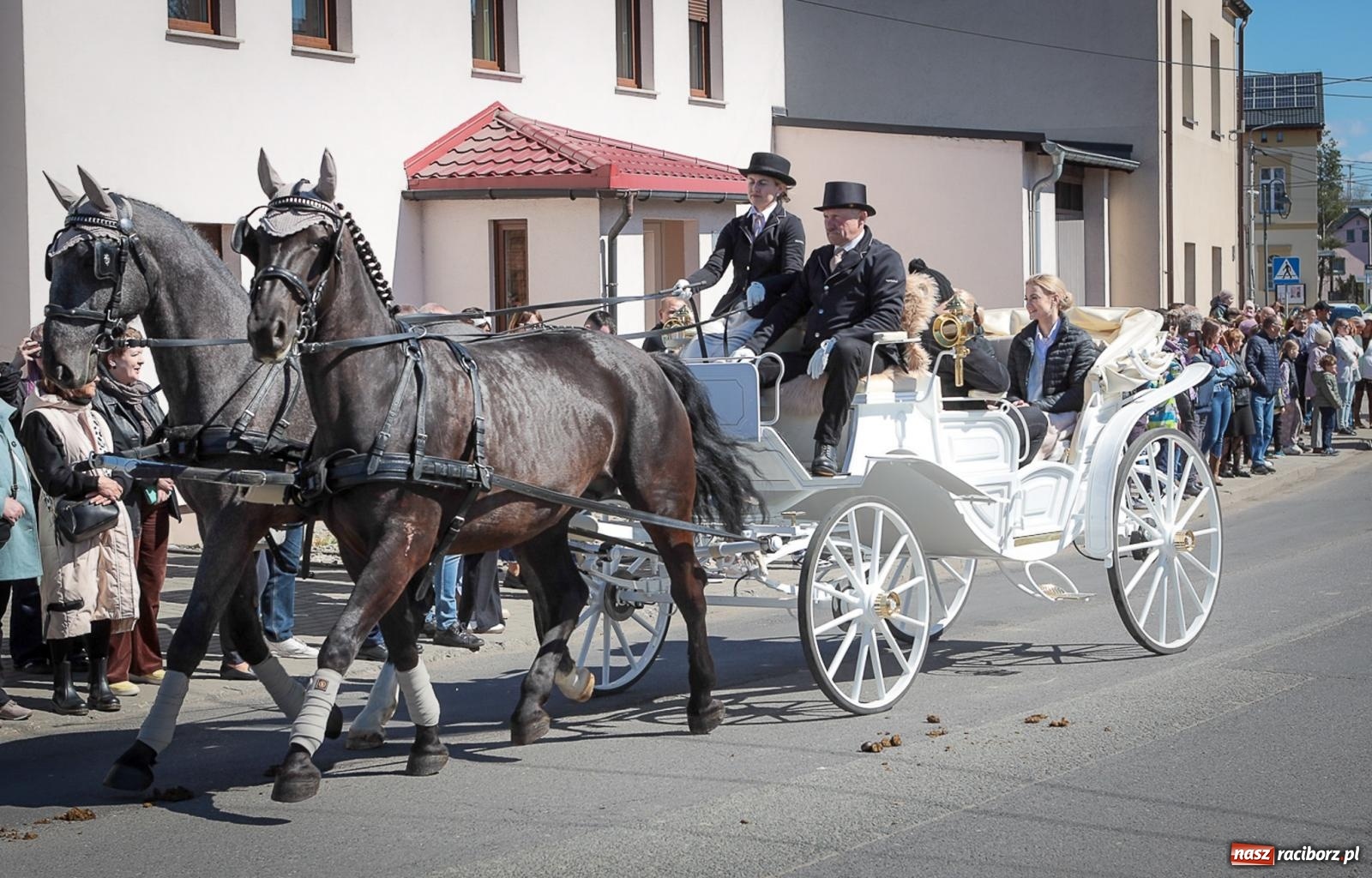 Zdjęcie w galerii na portalu naszraciborz.pl: Wielkanocny objazd pól w powiecie raciborskim [BIEŃKOWICE, PIETROWICE WLK., SUDÓŁ] wiadomości z regionu