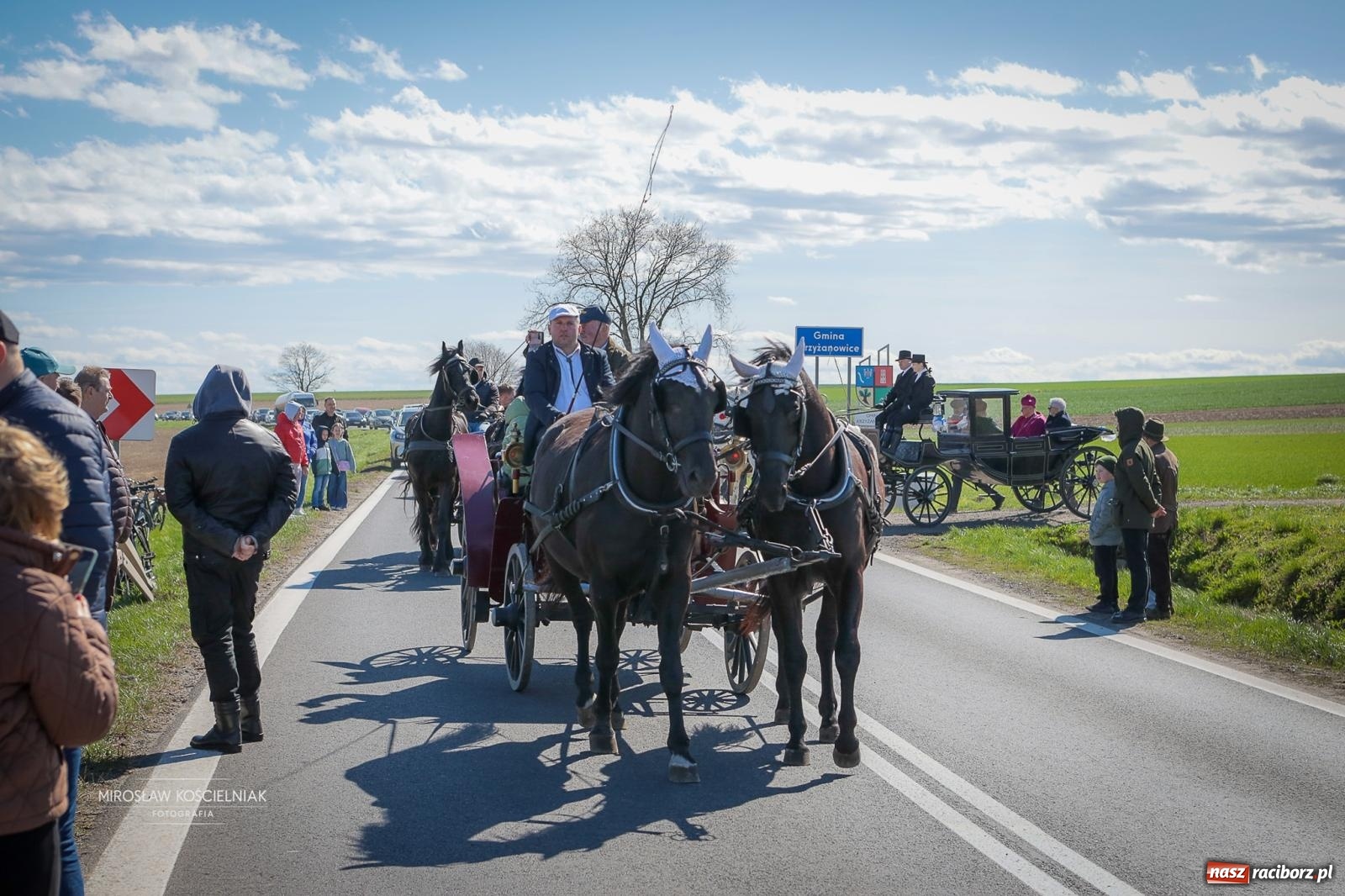 Zdjęcie w galerii na portalu naszraciborz.pl: Wielkanocny objazd pól w powiecie raciborskim [BIEŃKOWICE, PIETROWICE WLK., SUDÓŁ] wiadomości z regionu
