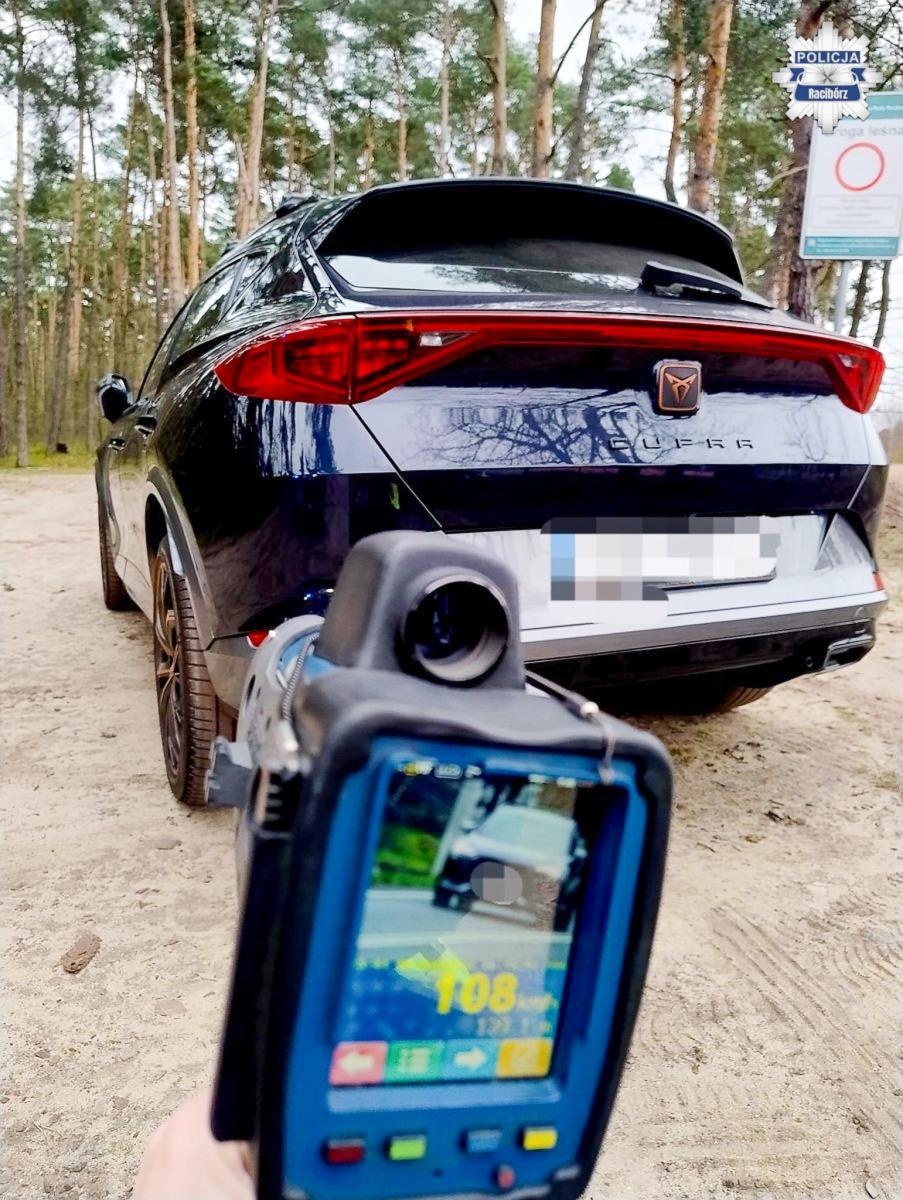 Zdjęcie w galerii na portalu naszraciborz.pl: Podwójna wpadka kierowcy – prędkość a do tego alkohol wiadomości z regionu