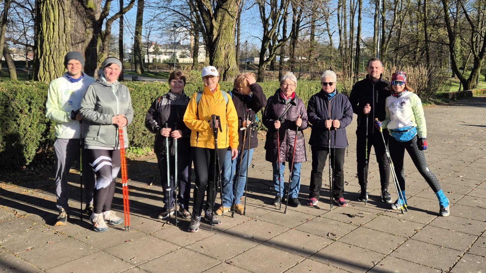 Zdjęcie w galerii na portalu naszraciborz.pl: Racibórz rozpoczął sezon aktywności na świeżym powietrzu. Nowością zajęcia ChodzęBoLubię wiadomości z regionu